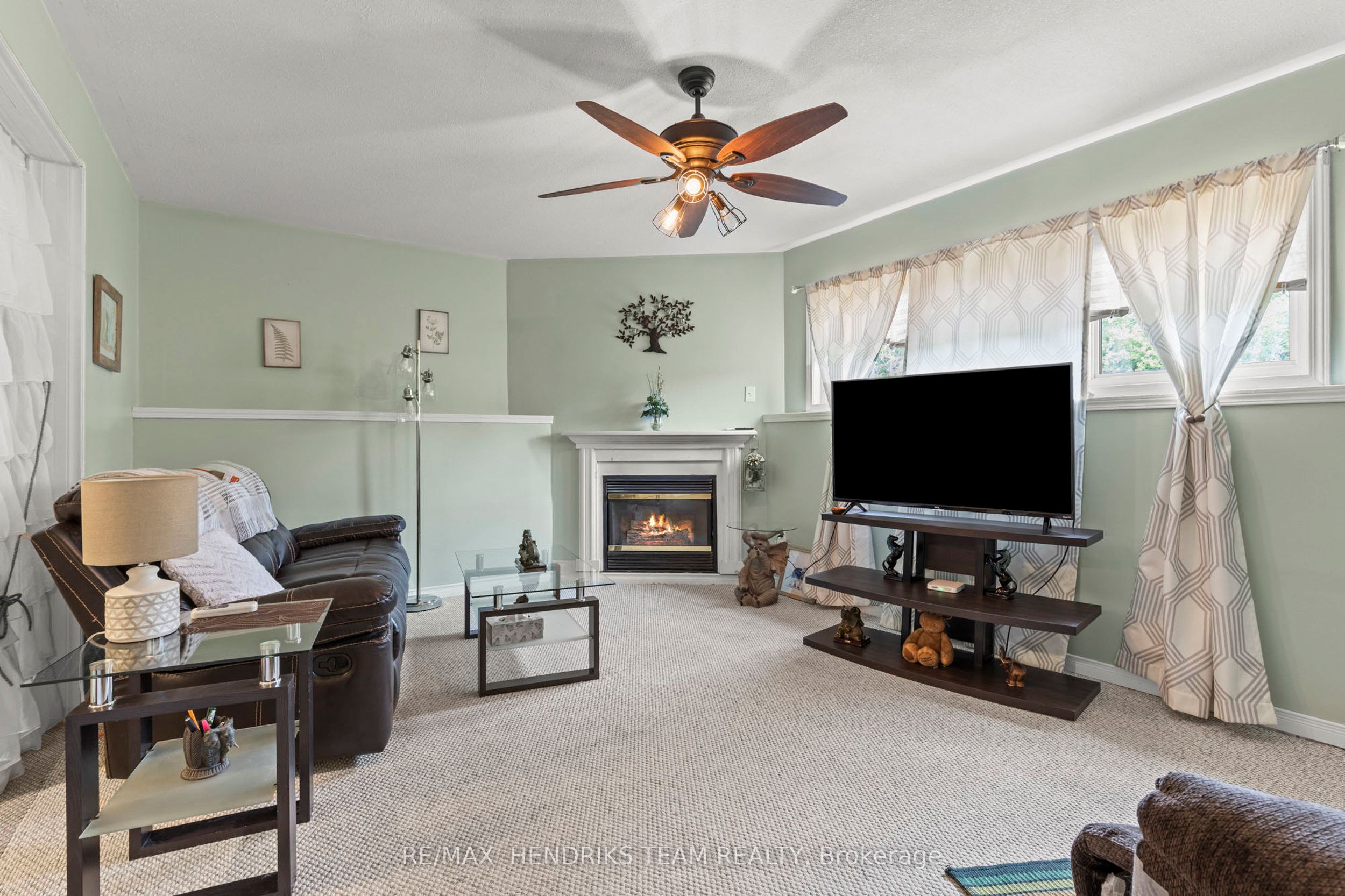 550 Albany Street Property Photo 27