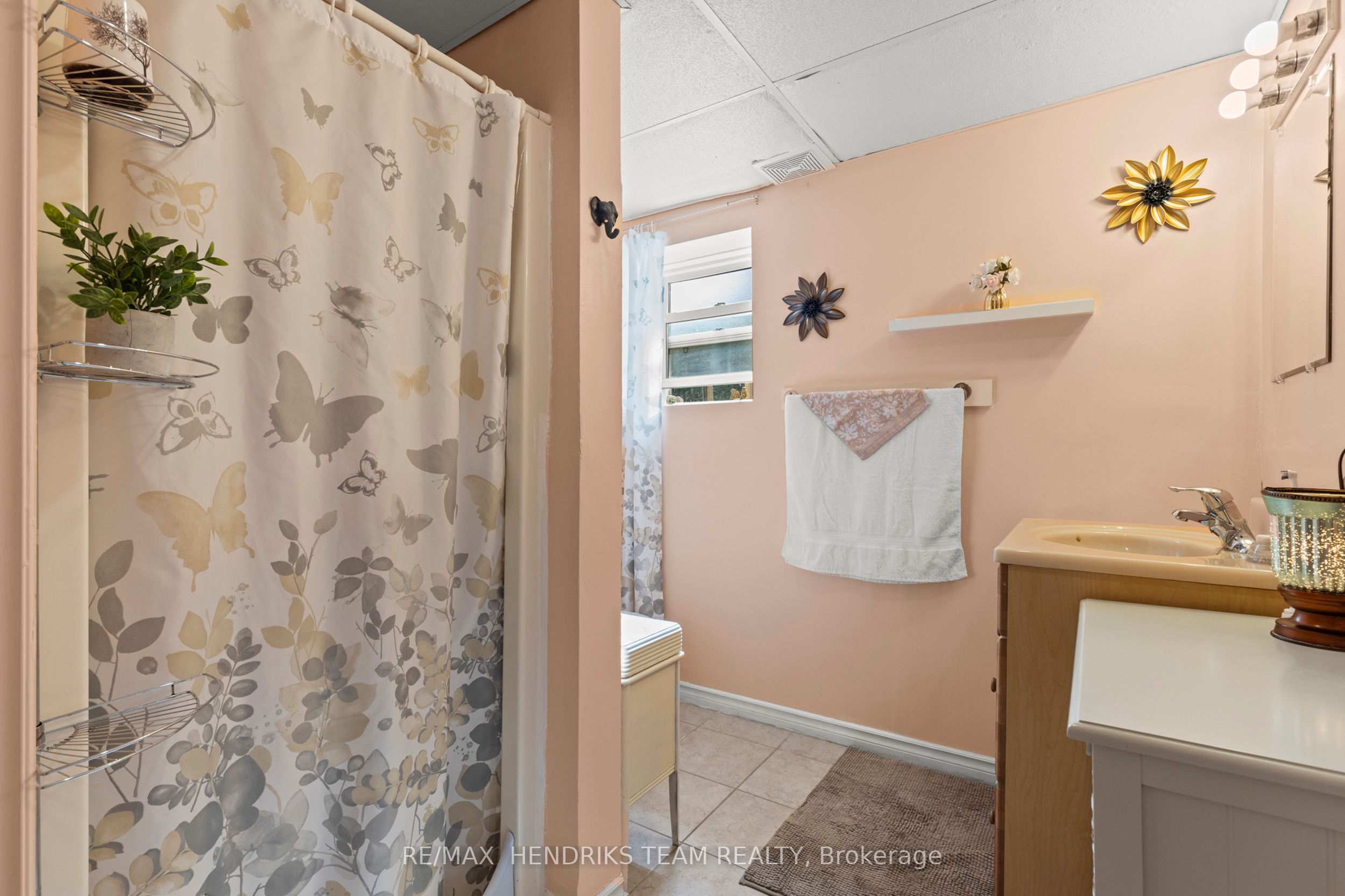550 Albany Street Property Photo 31