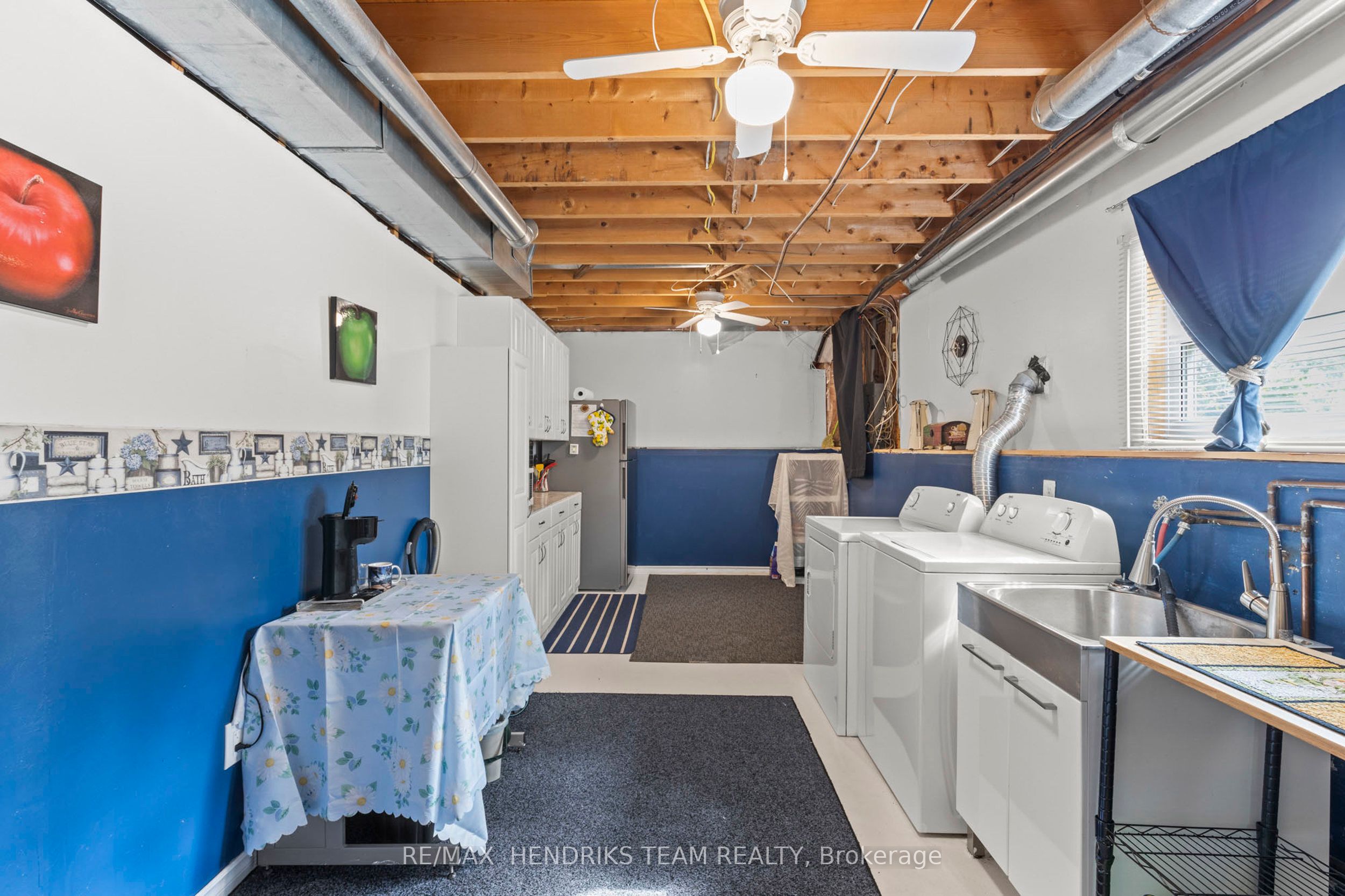 550 Albany Street Property Photo 34