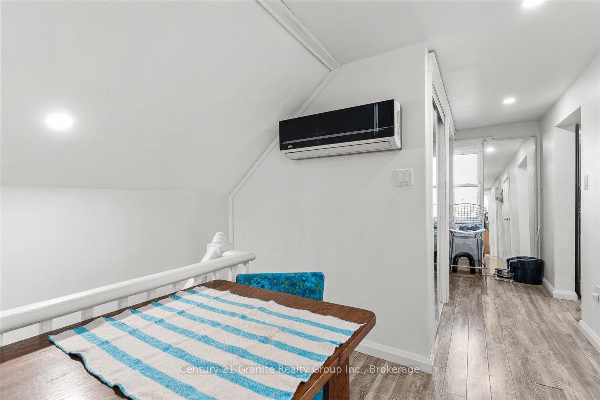 15 Newcastle Street Property Photo 15