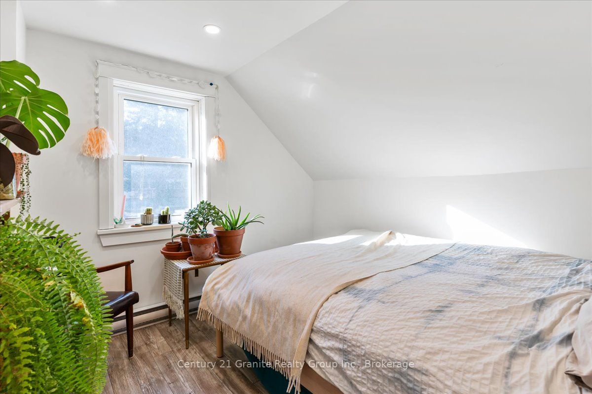 15 Newcastle Street Property Photo 17