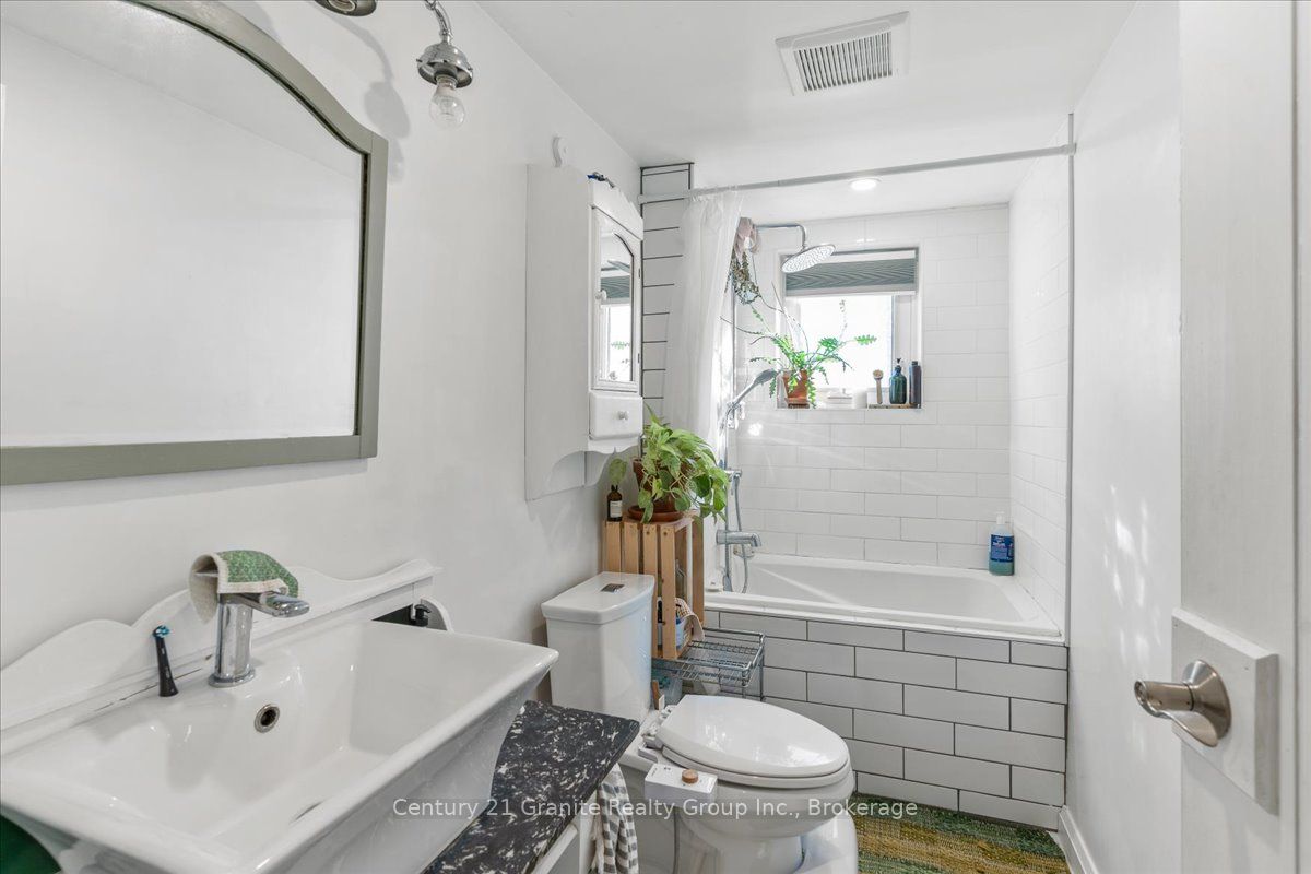 15 Newcastle Street Property Photo 19