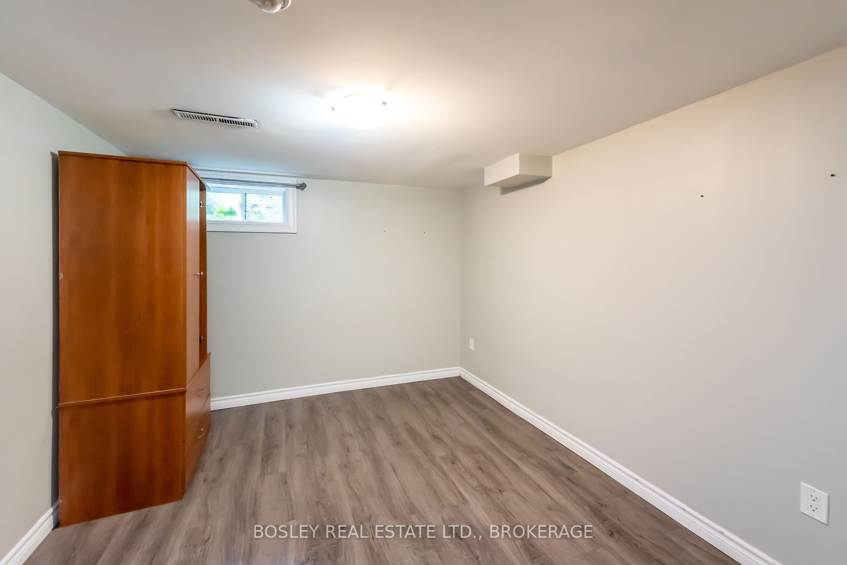 16 Strathmore Road Property Photo 26
