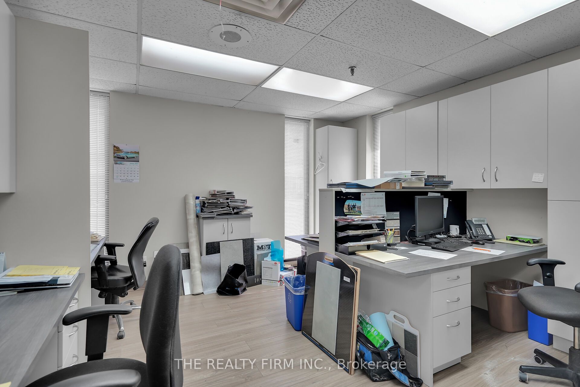 993 Adelaide Street Property Photo 10