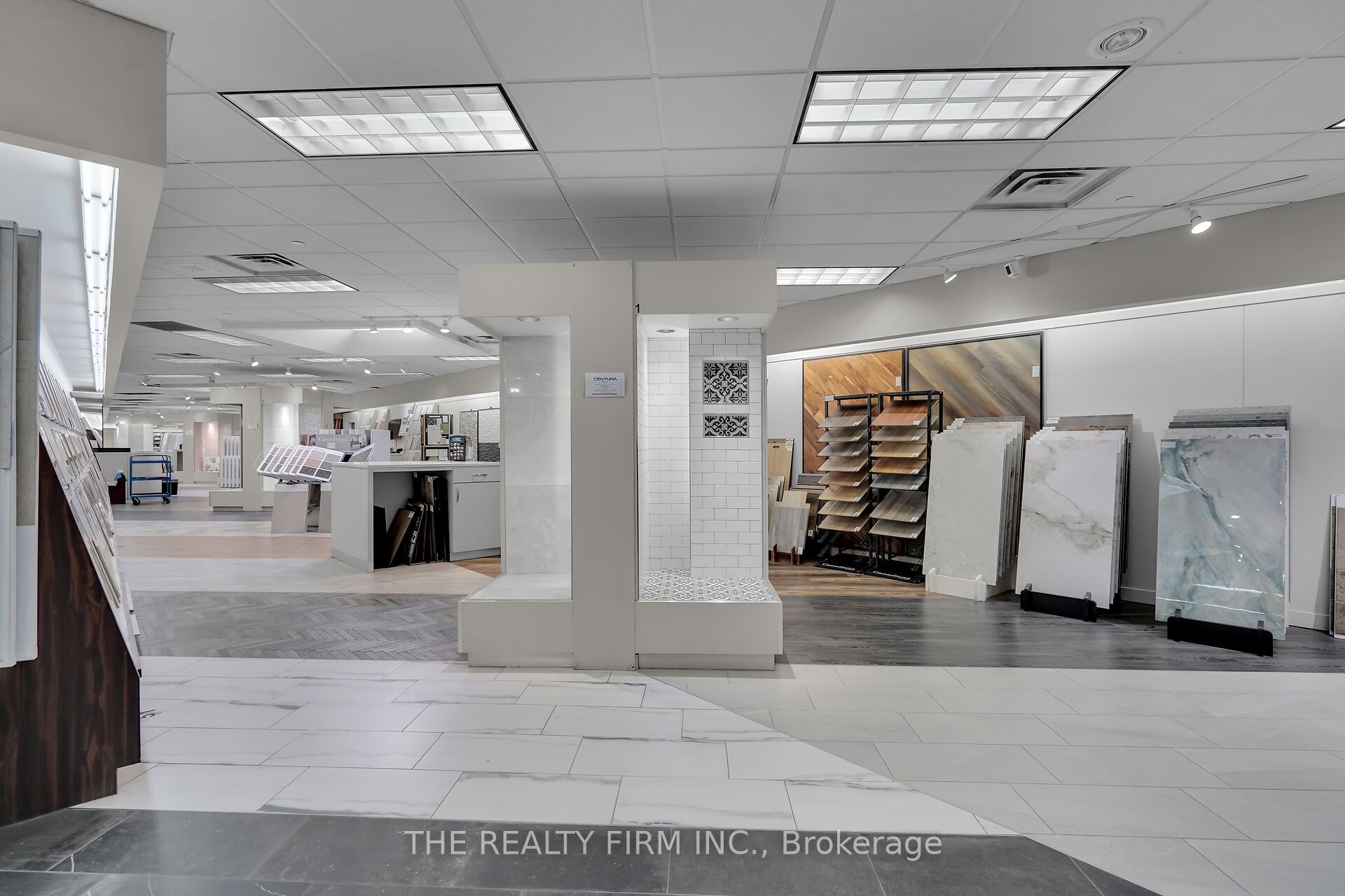 993 Adelaide Street Property Photo 13