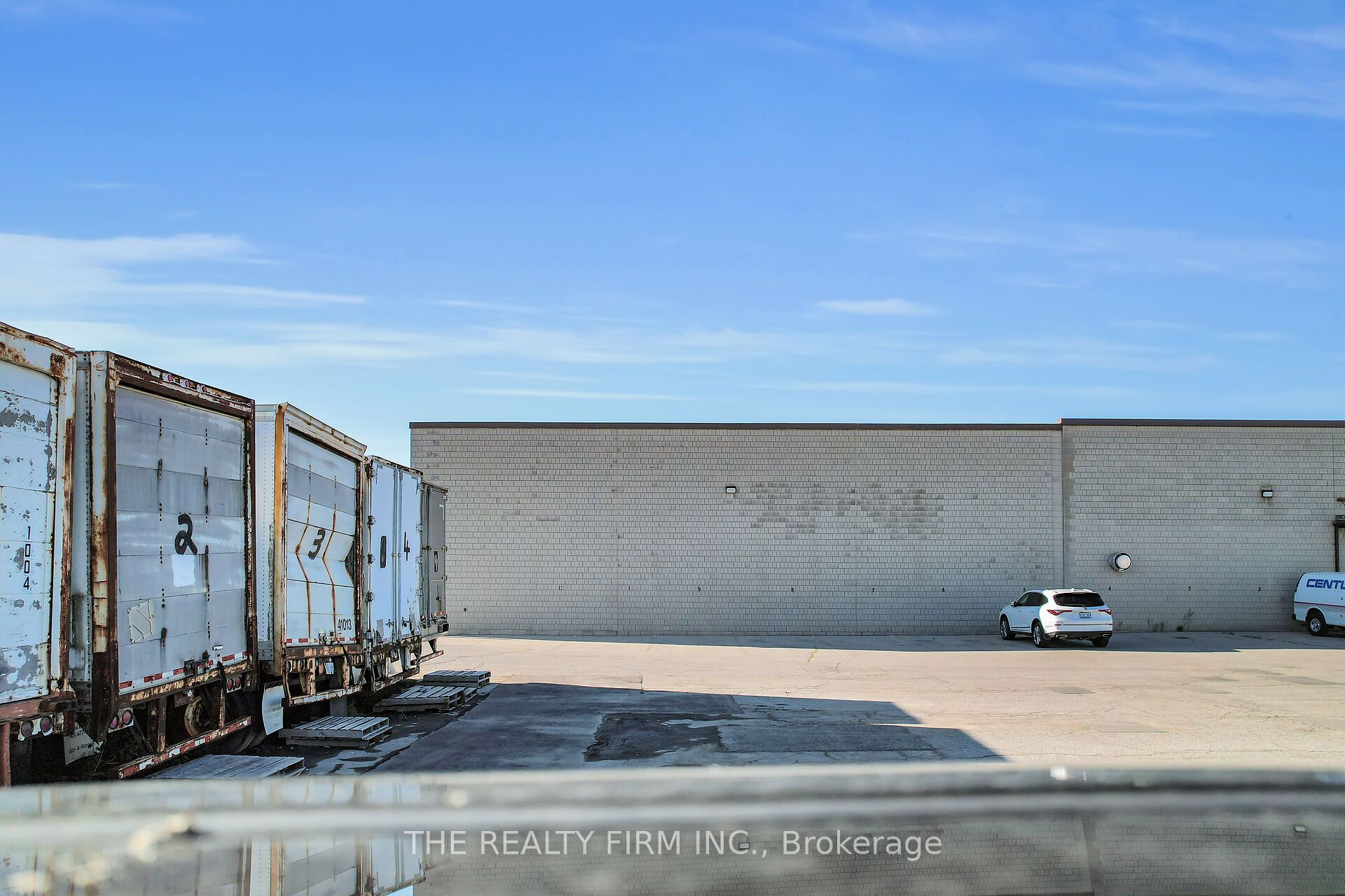 993 Adelaide Street Property Photo 34