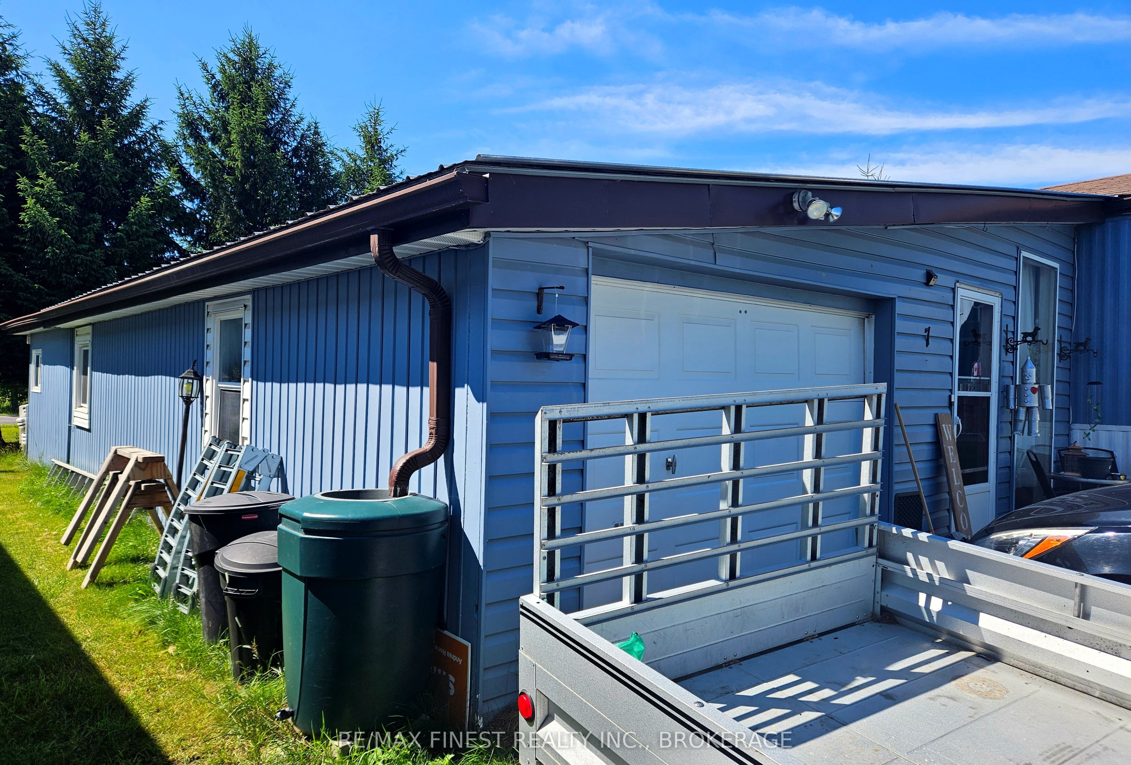 7 Cedar Street Property Photo 3