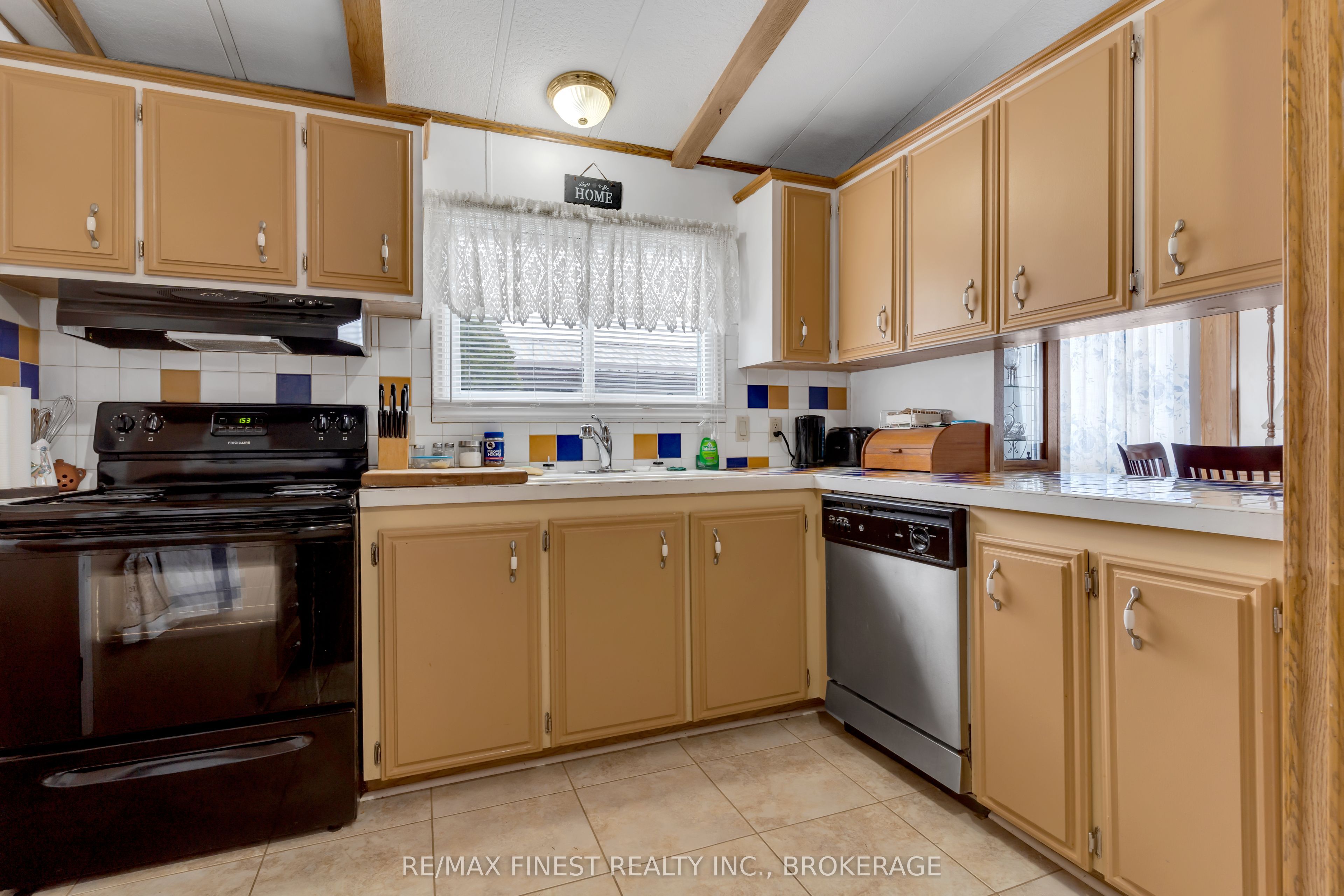 7 Cedar Street Property Photo 13