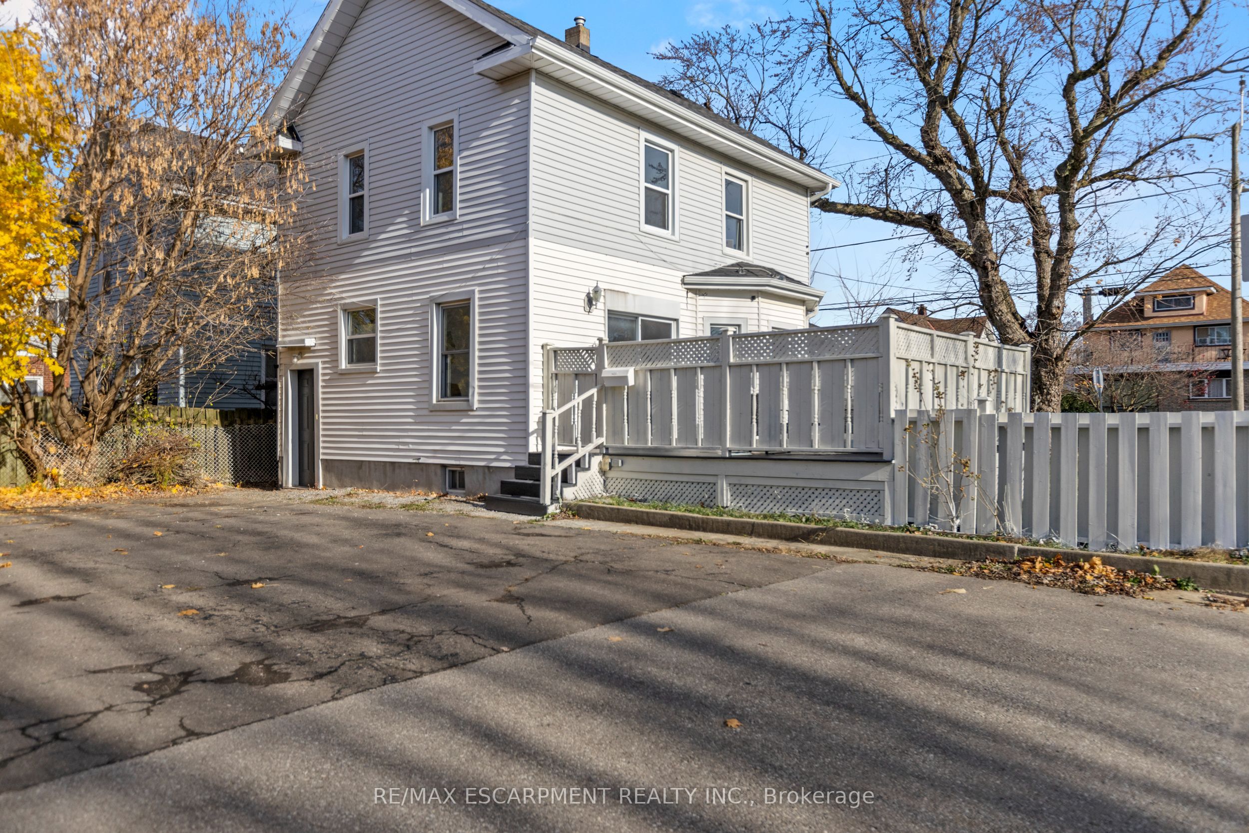 4599 Fourth Avenue Property Photo 2