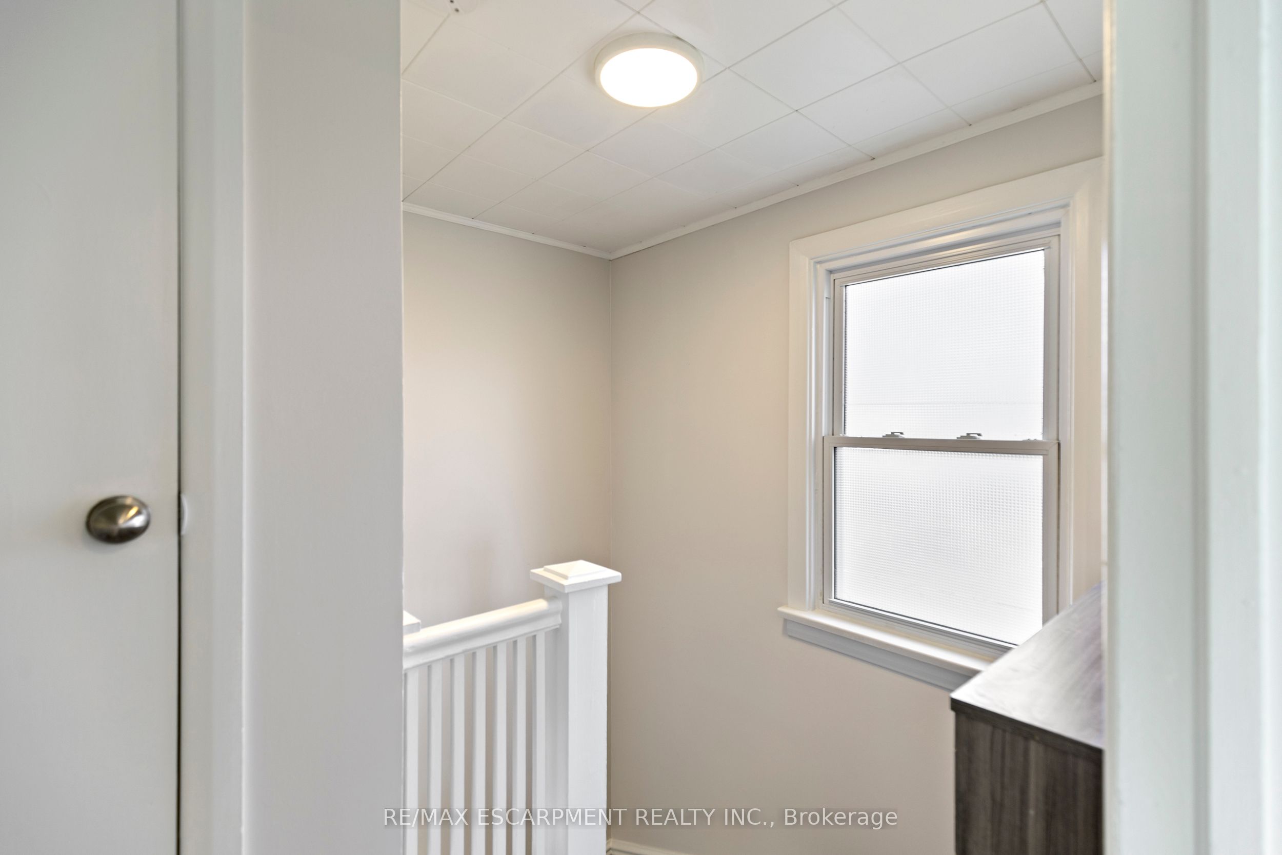 4599 Fourth Avenue Property Photo 18