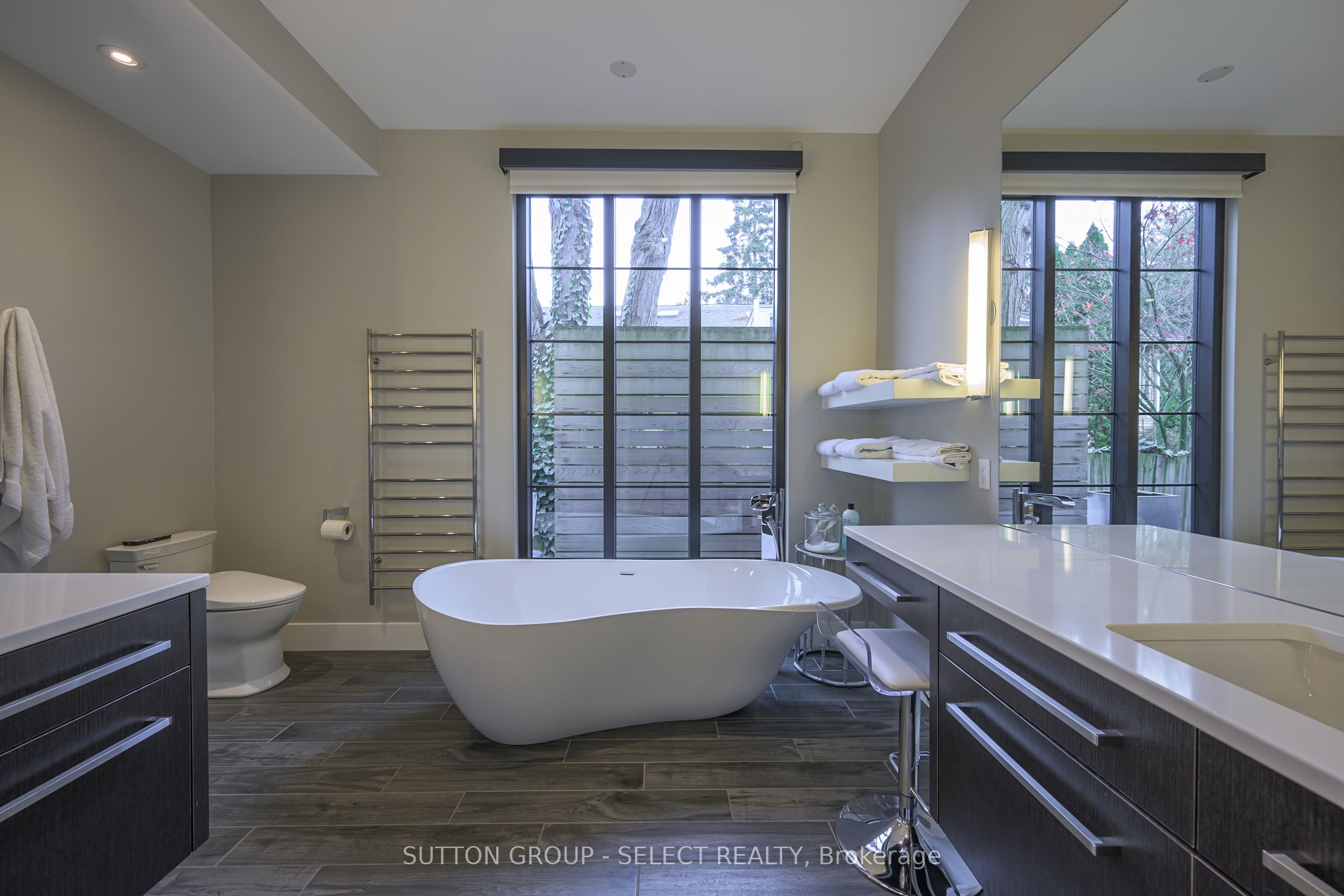 301 Waterstone Place Property Photo 15