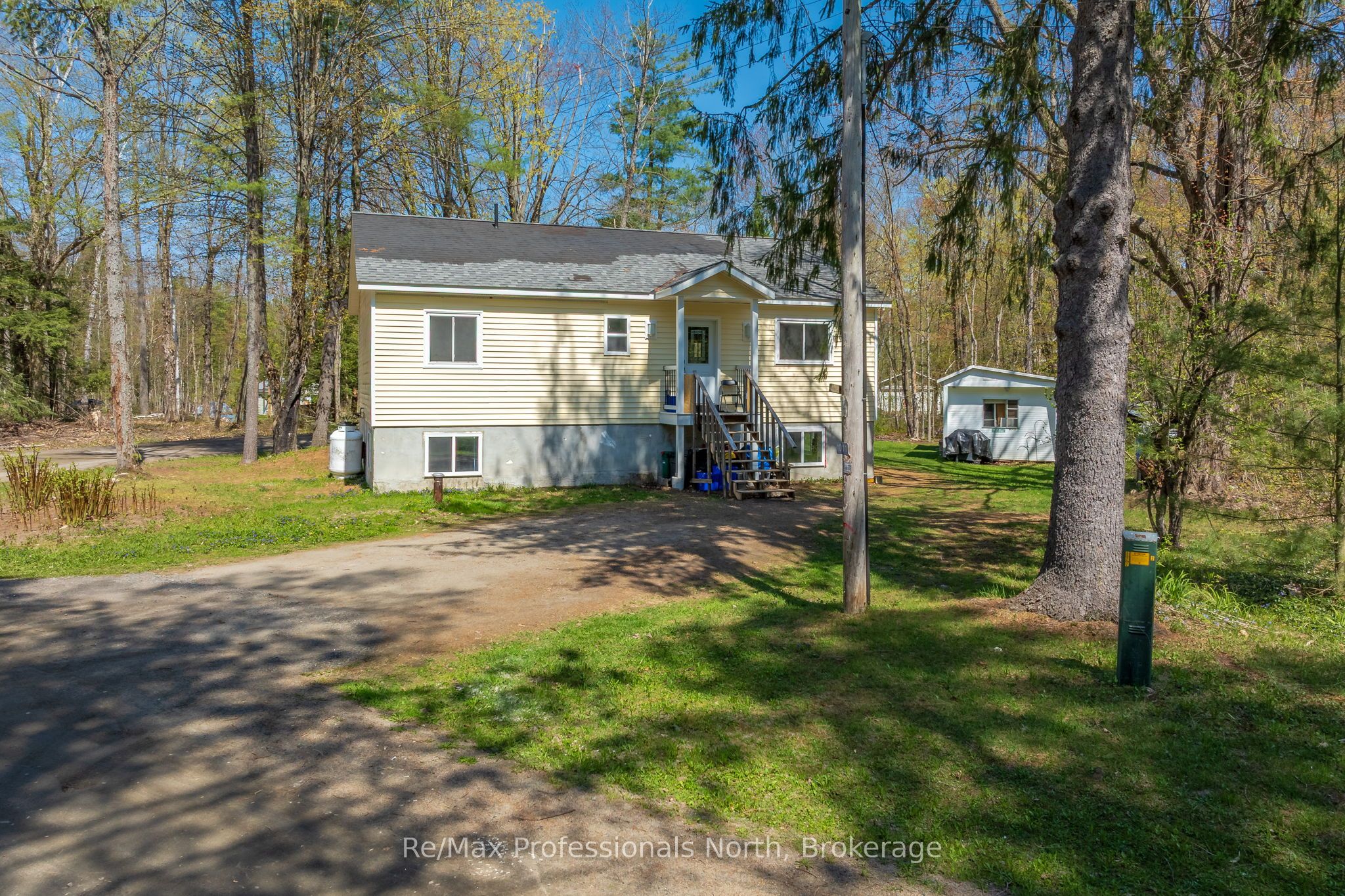 1011 Fitchett Lane Property Photo 2