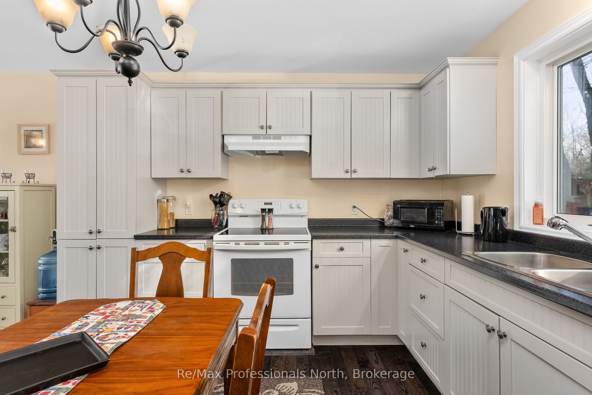 1011 Fitchett Lane Property Photo 11