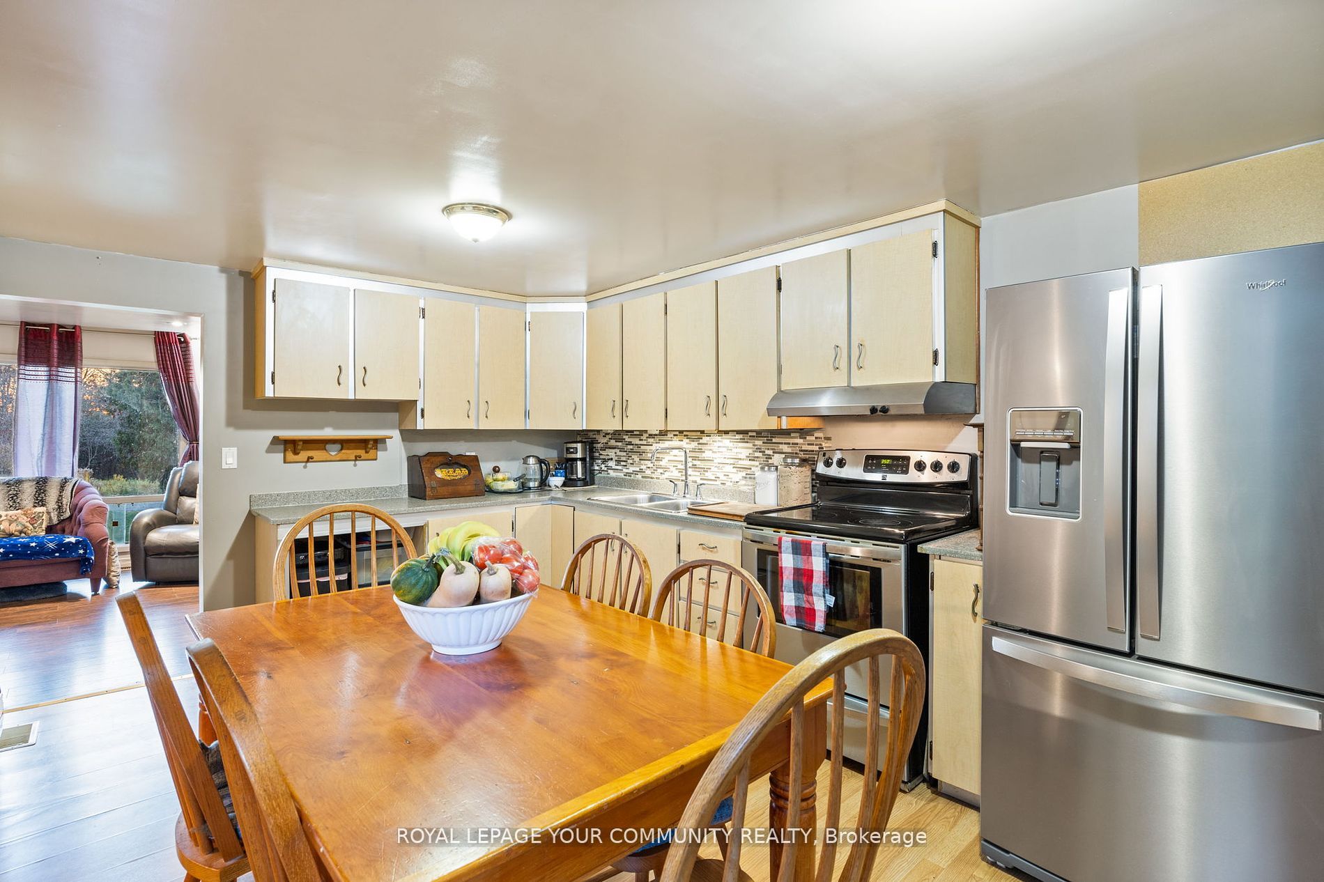 79 Ball Point Road Property Photo 12
