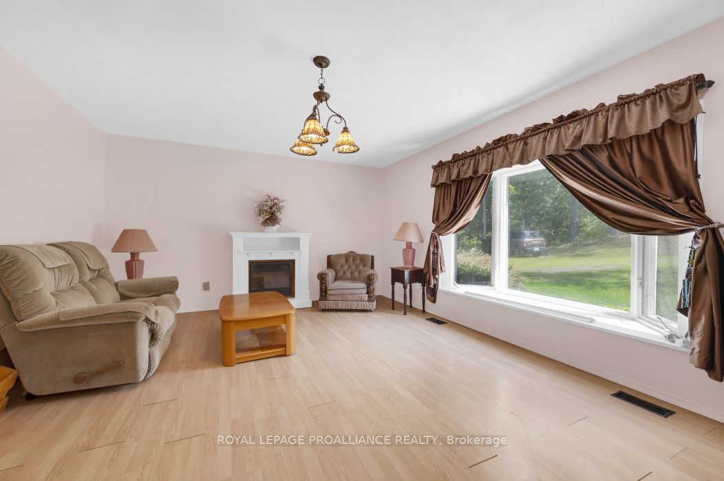 1115 Wintergreen Road Property Photo 6