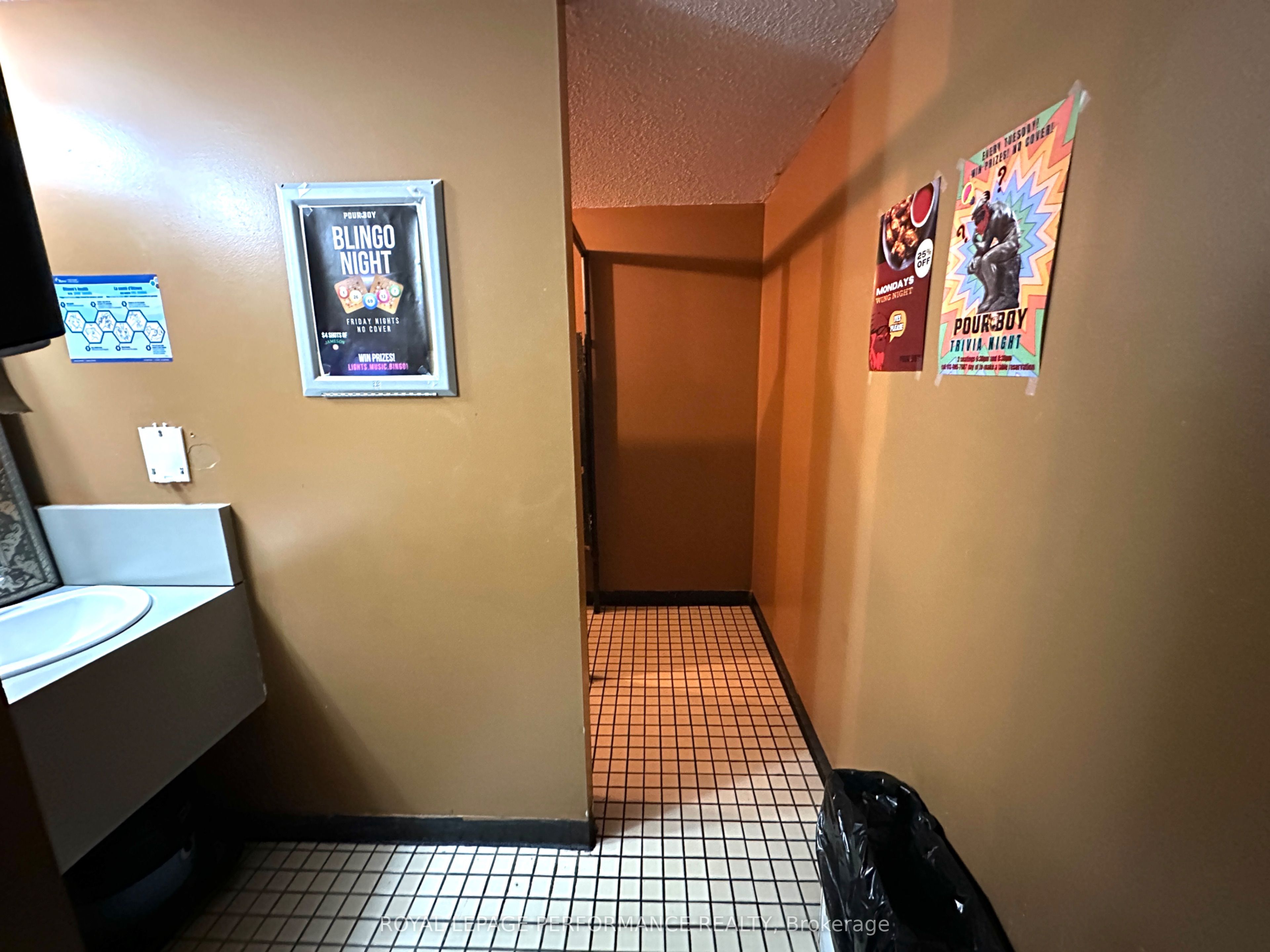 495 Somerset Street Property Photo 16