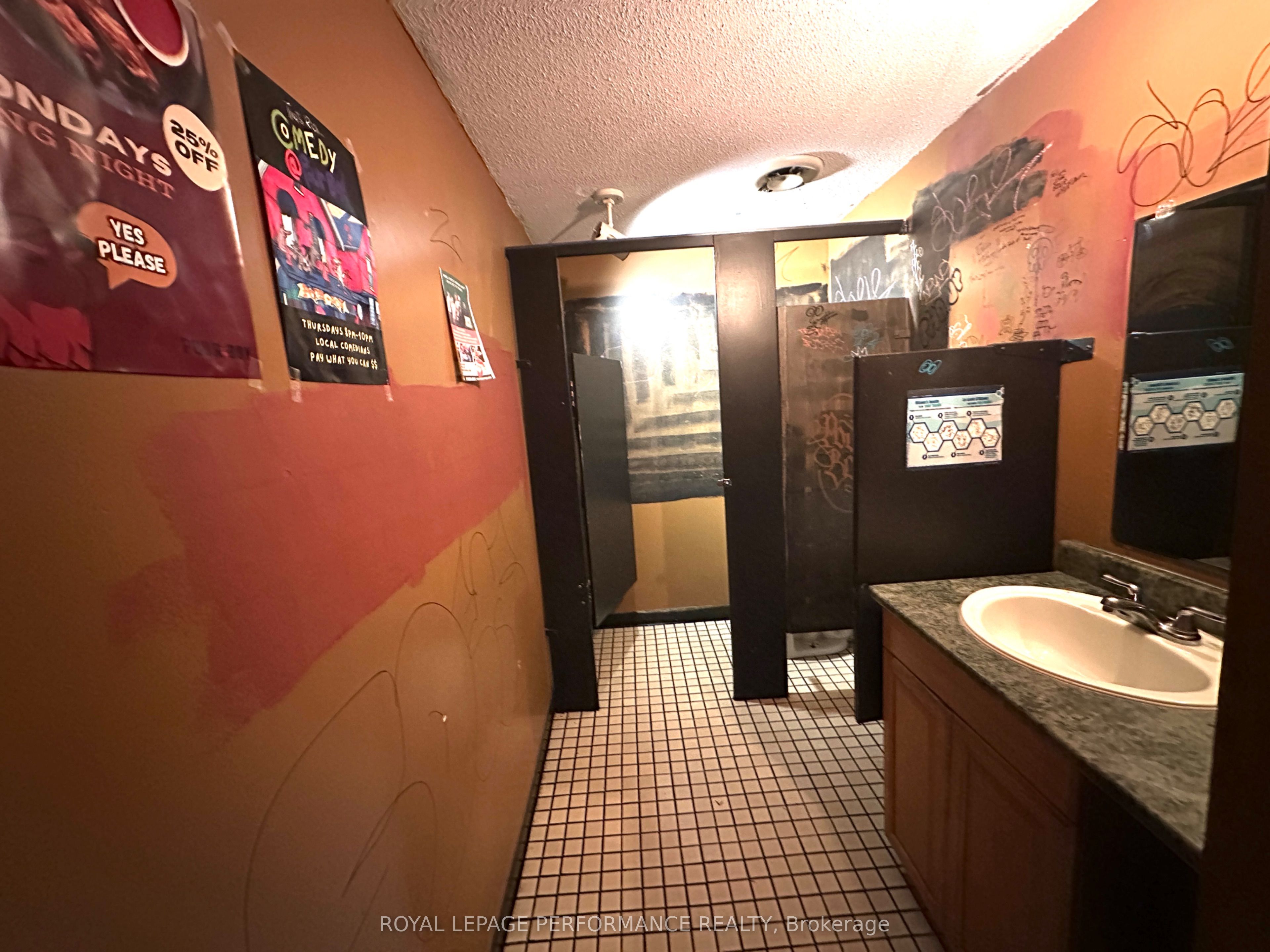 495 Somerset Street Property Photo 17