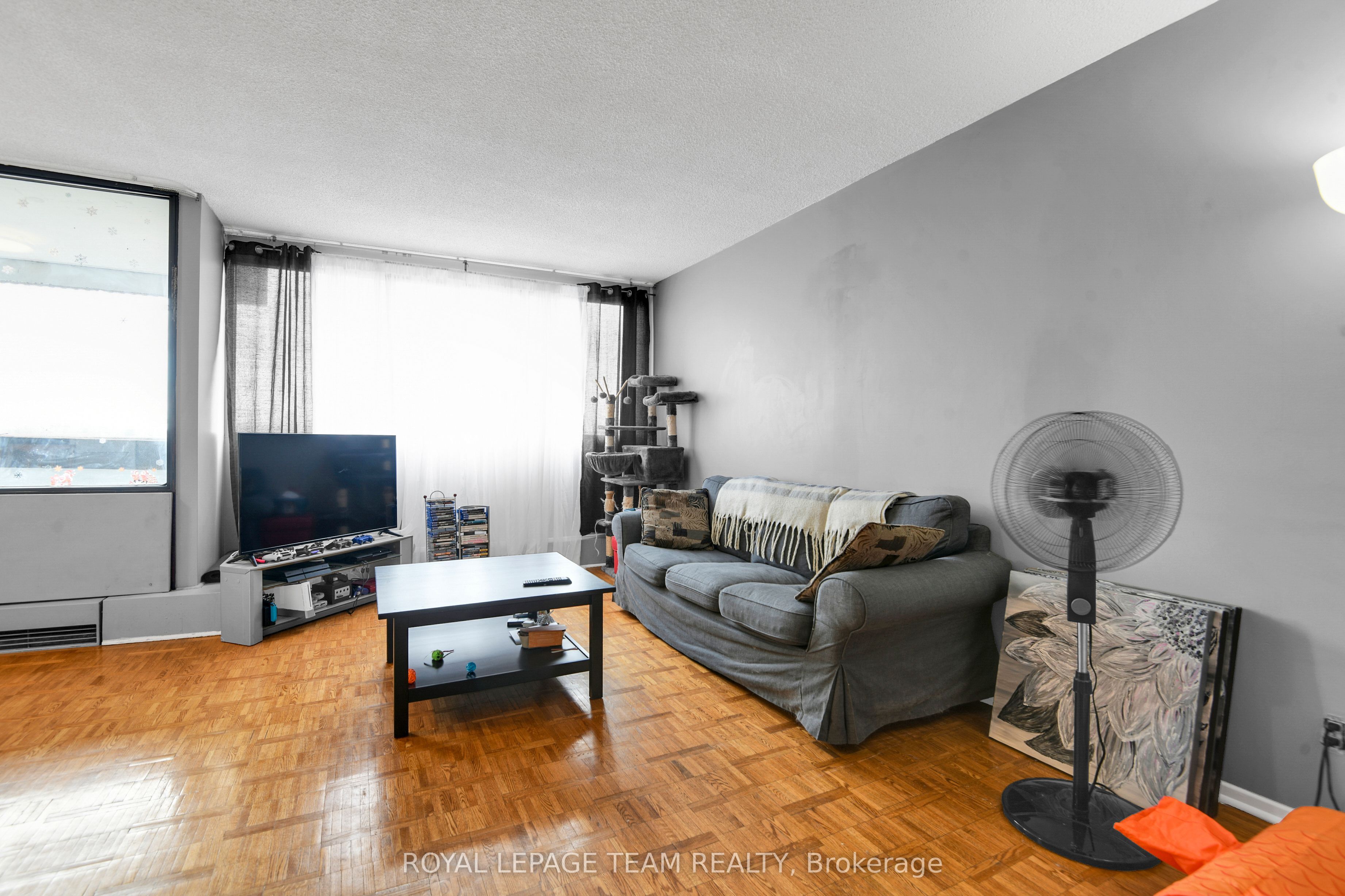 #801 - 1285 Cahill Drive Property Photo 8