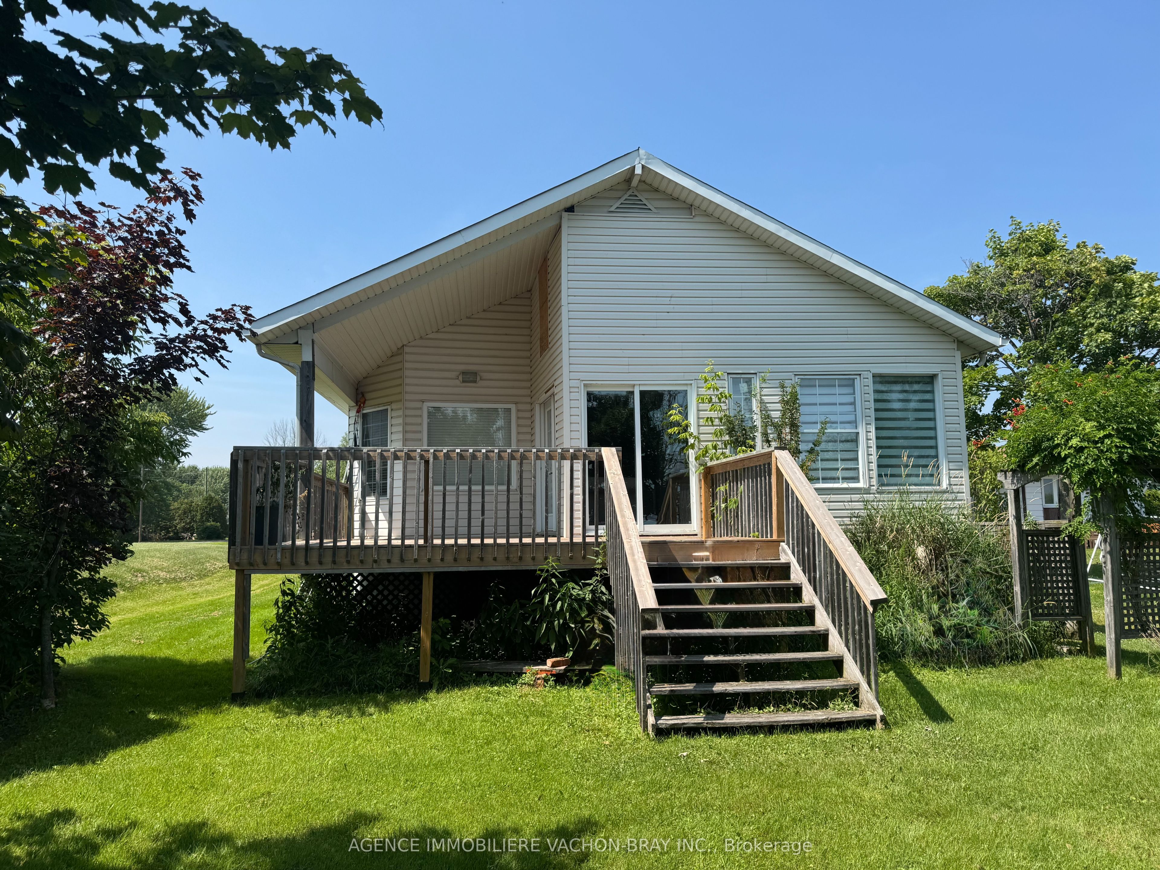 6240 167th Avenue Property Photo 1