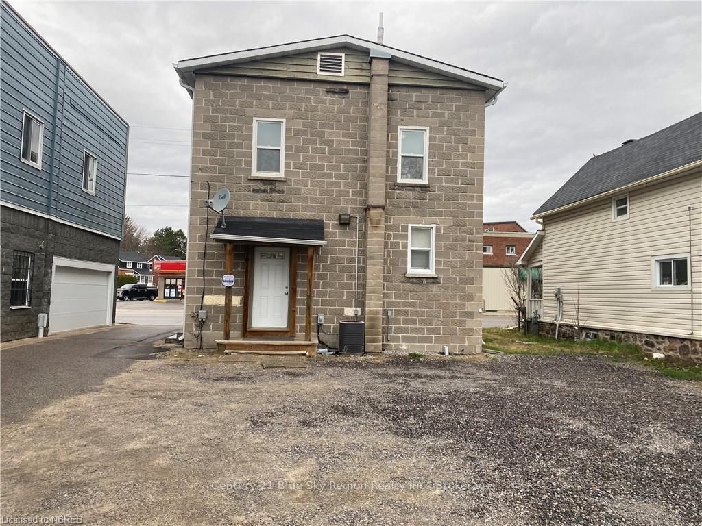 1149 Cassells Street Property Photo 3