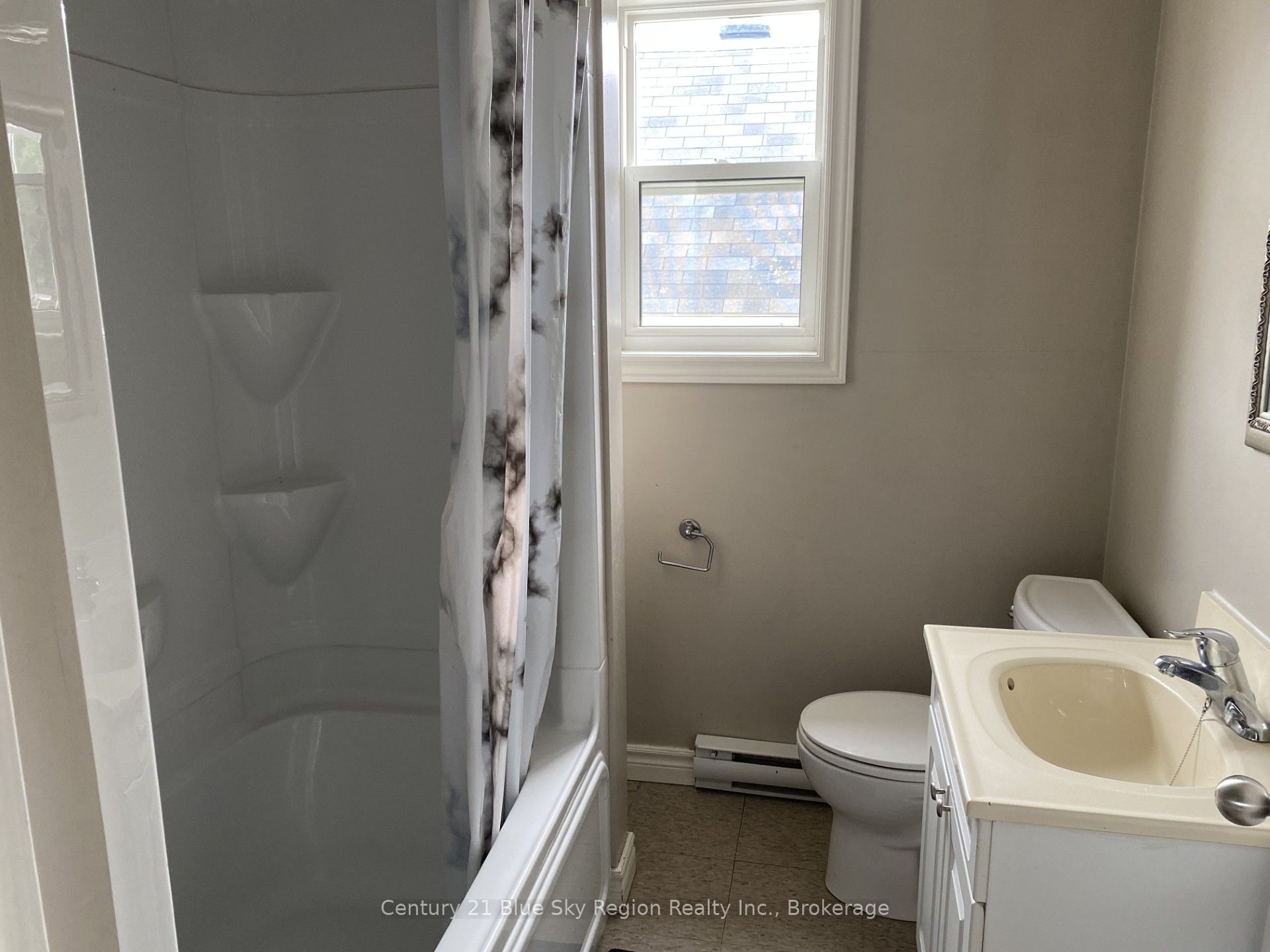 1149 Cassells Street Property Photo 19