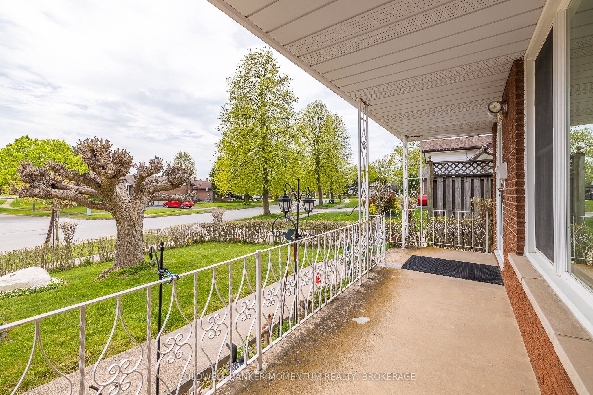 4177 Brookdale Drive Property Photo 3