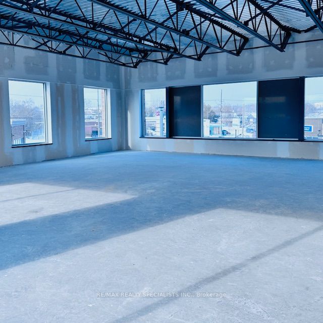 #unit 13 - 561 York Road Property Photo 6