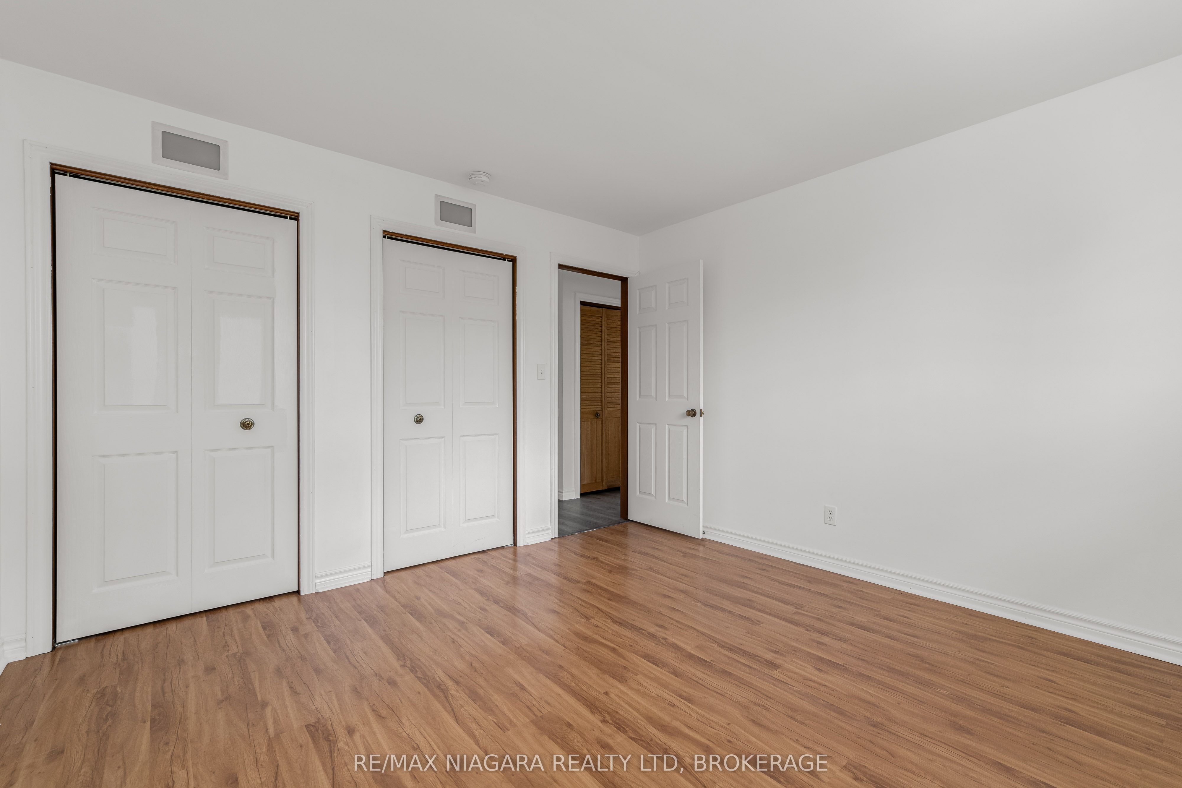 19 Colonial Street Property Photo 12