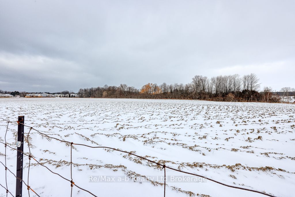 0 Pin# 333130854 Kincardine Avenue N Property Photo 21