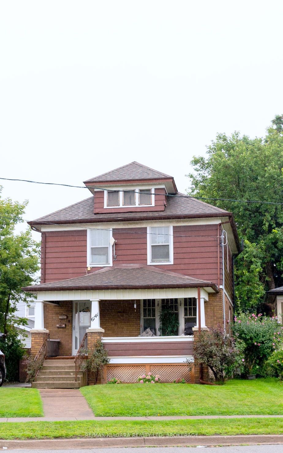 6141 Main Street Property Photo 2