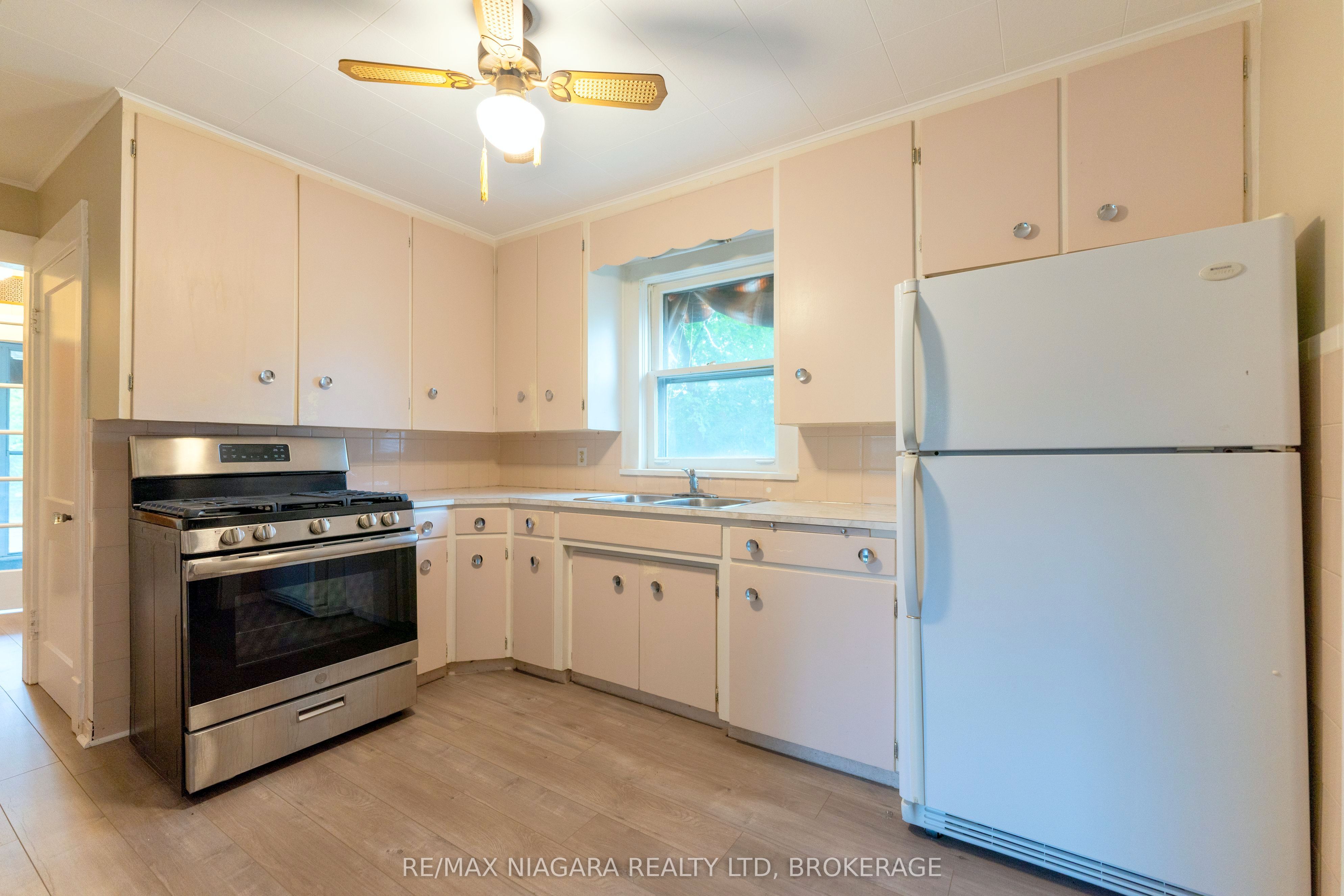 6141 Main Street Property Photo 17