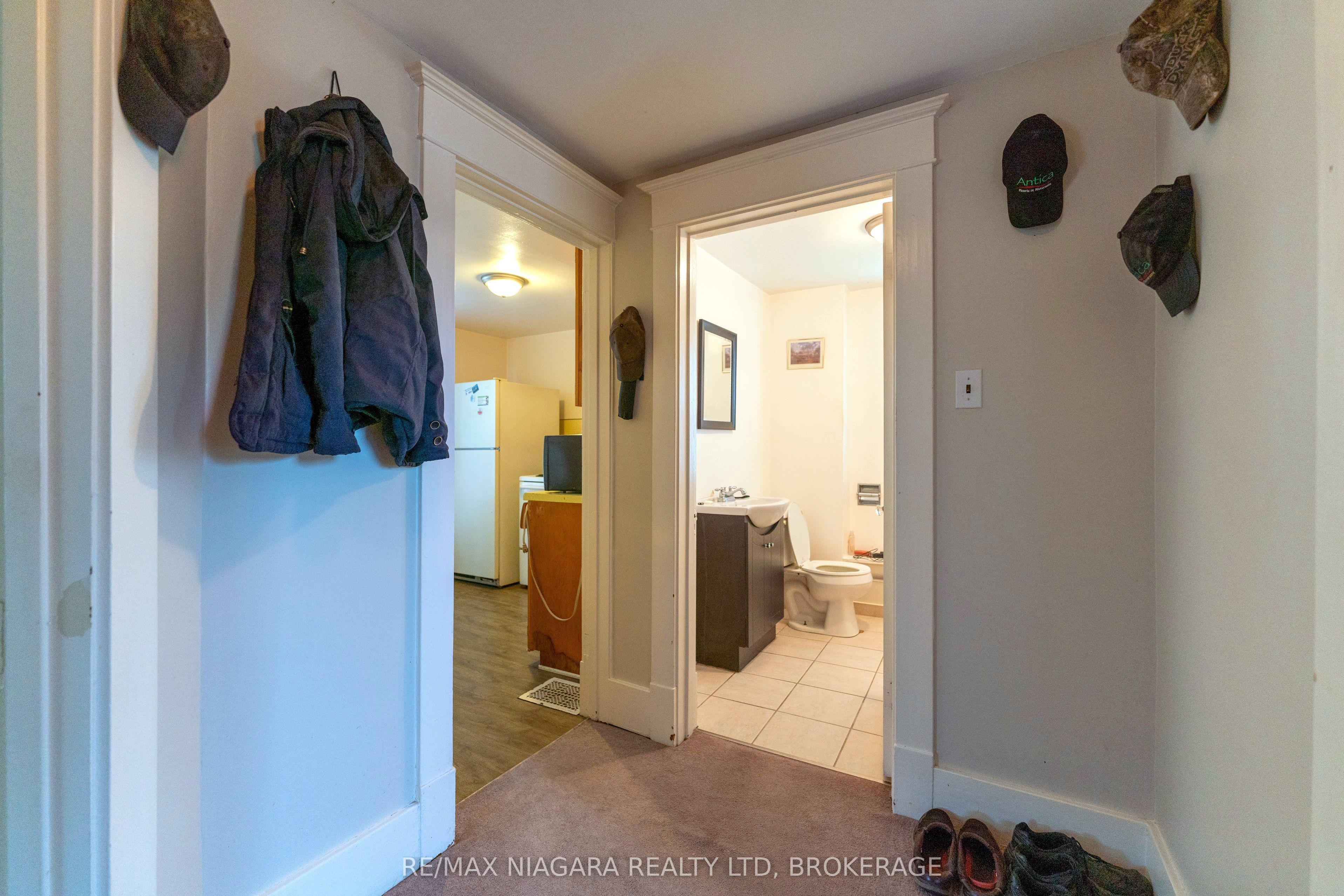 6141 Main Street Property Photo 24
