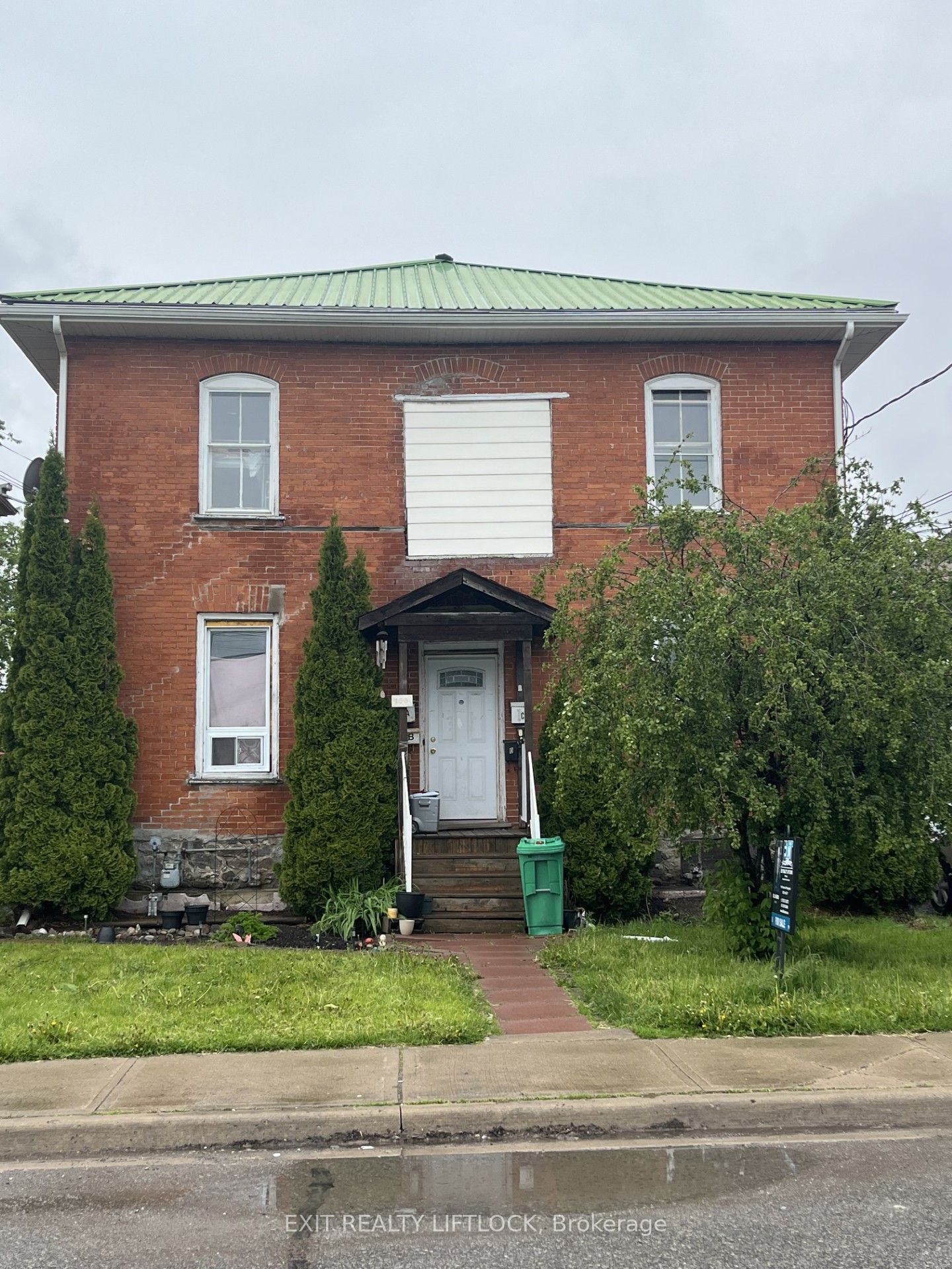 155 Stewart Street Property Photo 1