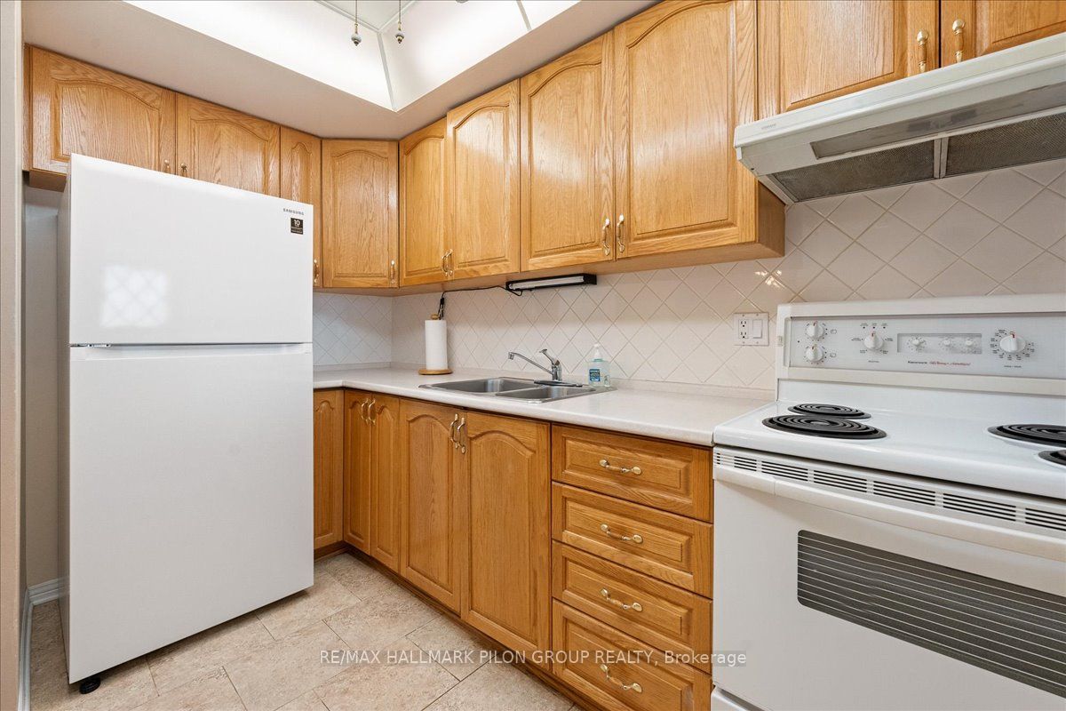 #715 - 555 Brittany Drive Property Photo 5
