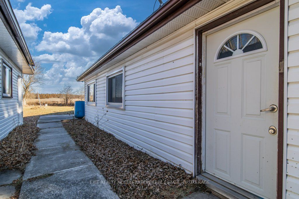 7151 County Road 2 Property Photo 2