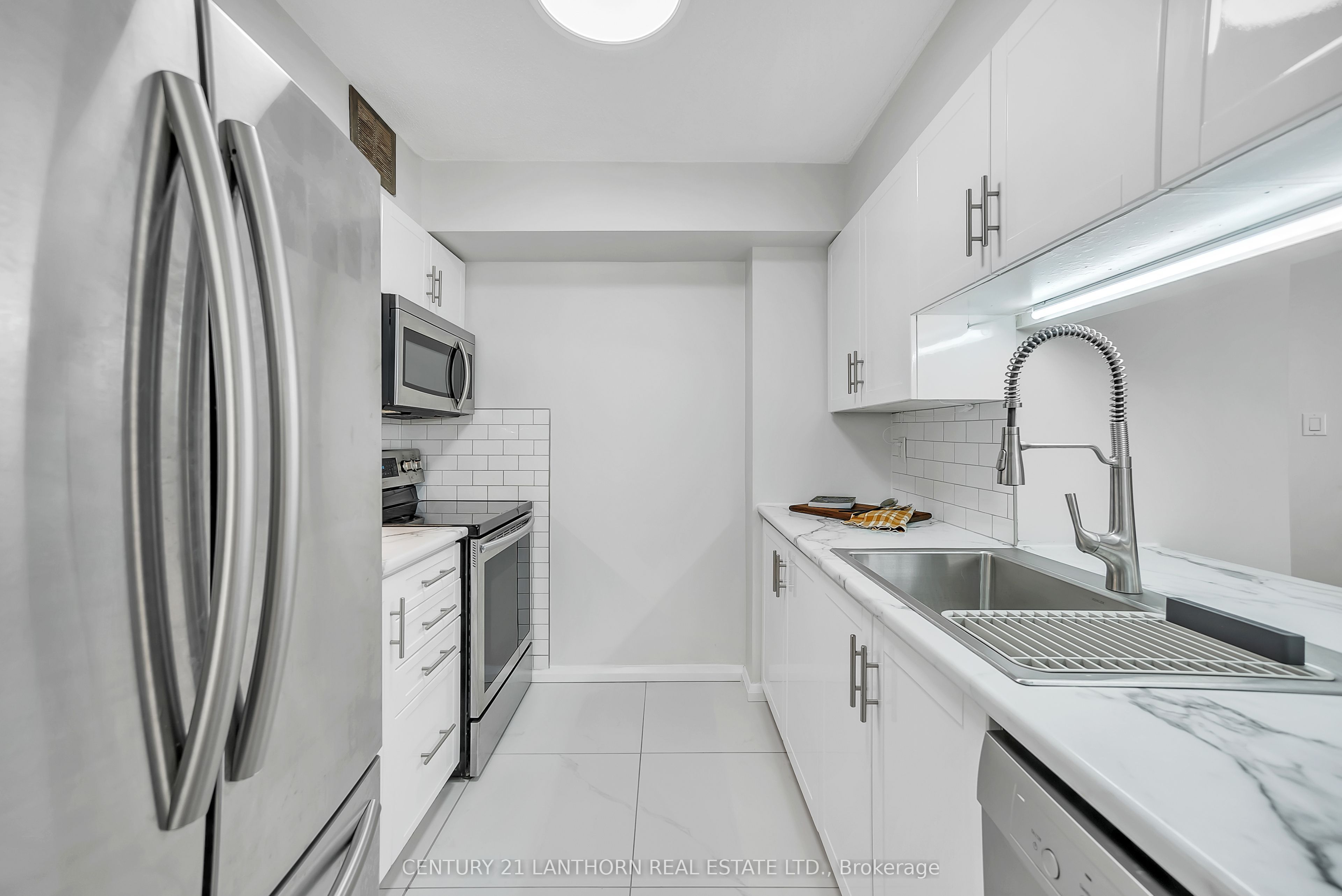#205 - 350 Front Street Property Photo 8