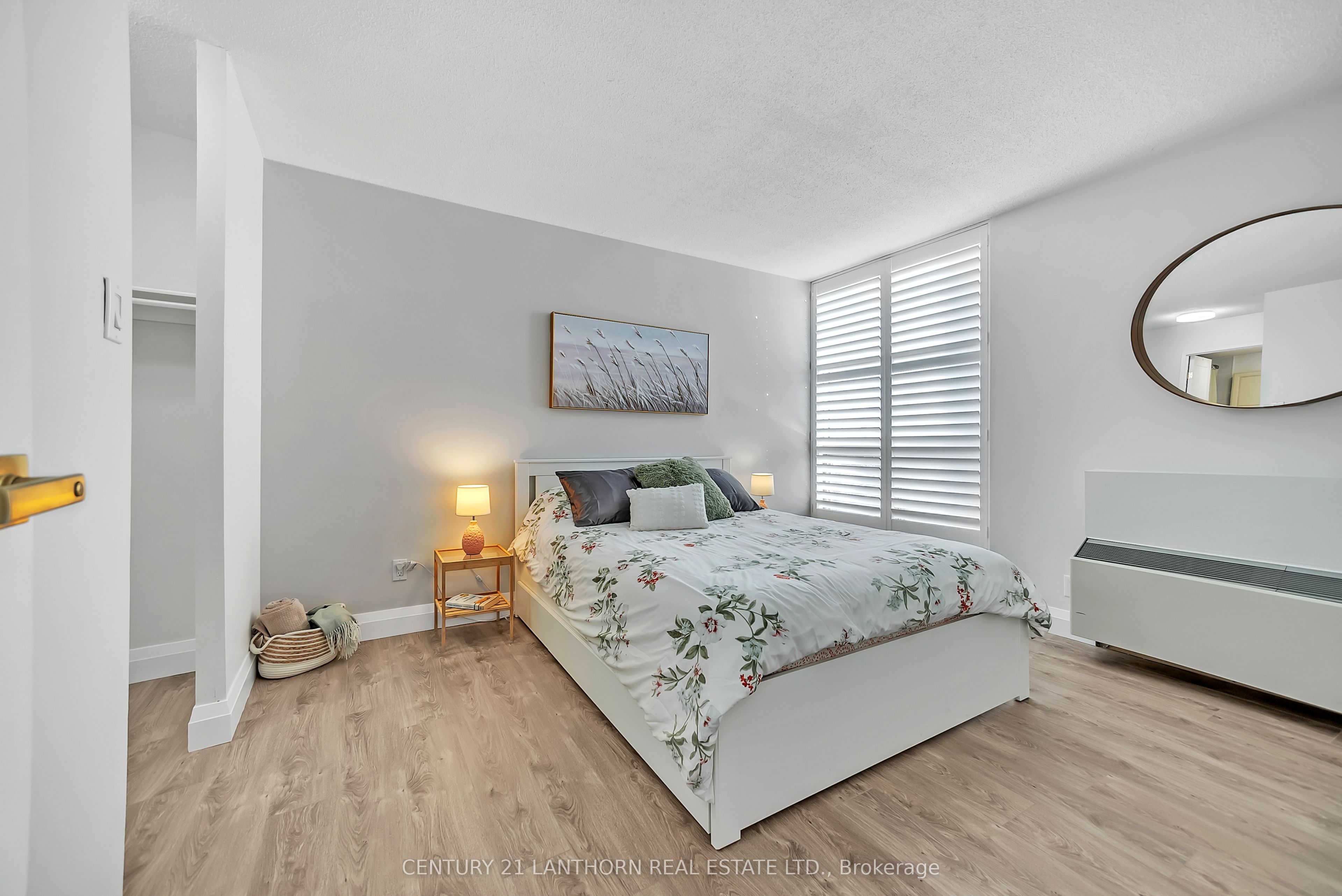 #205 - 350 Front Street Property Photo 16