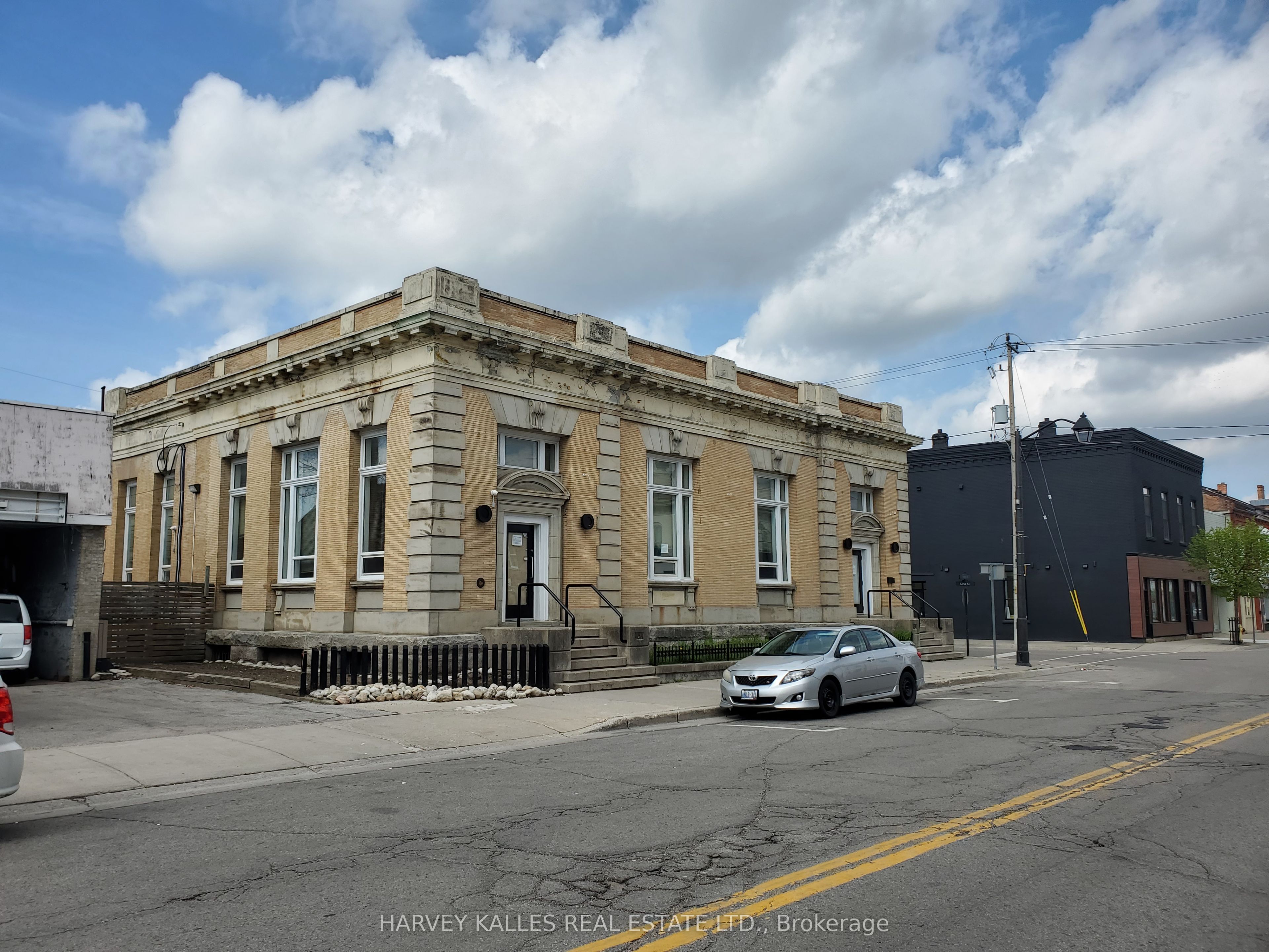45 Peel Street Property Photo 3