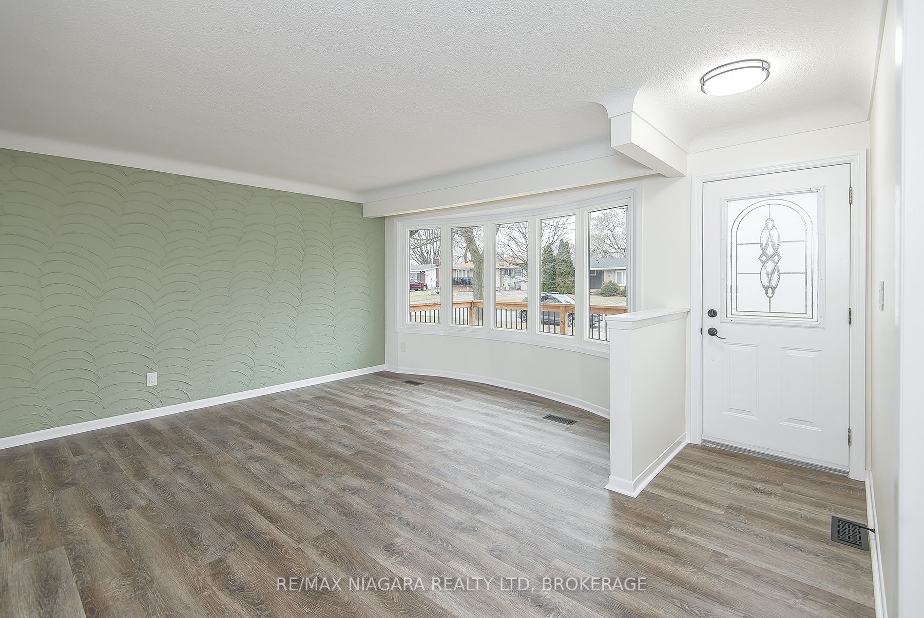 16 Huntley Crescent Property Photo 15