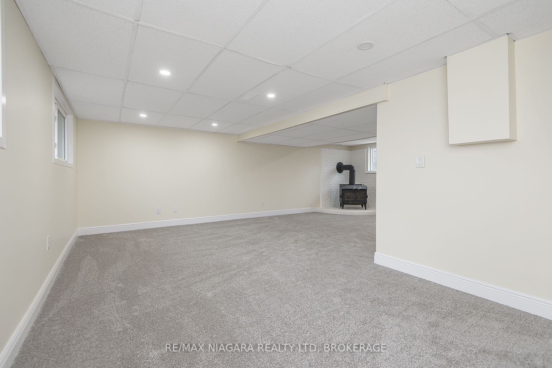 16 Huntley Crescent Property Photo 32