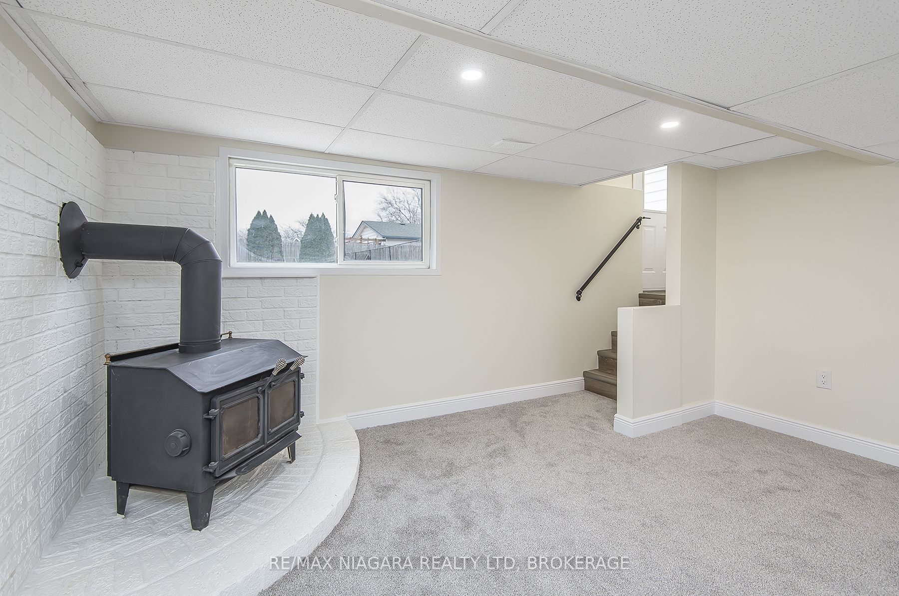 16 Huntley Crescent Property Photo 34