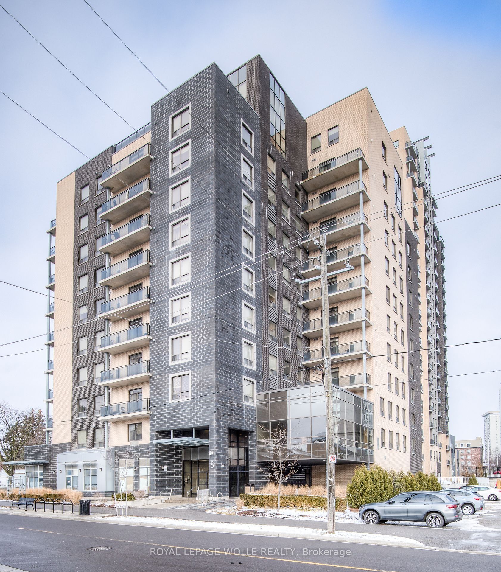 #401 - 8 Hickory Street Property Photo 1