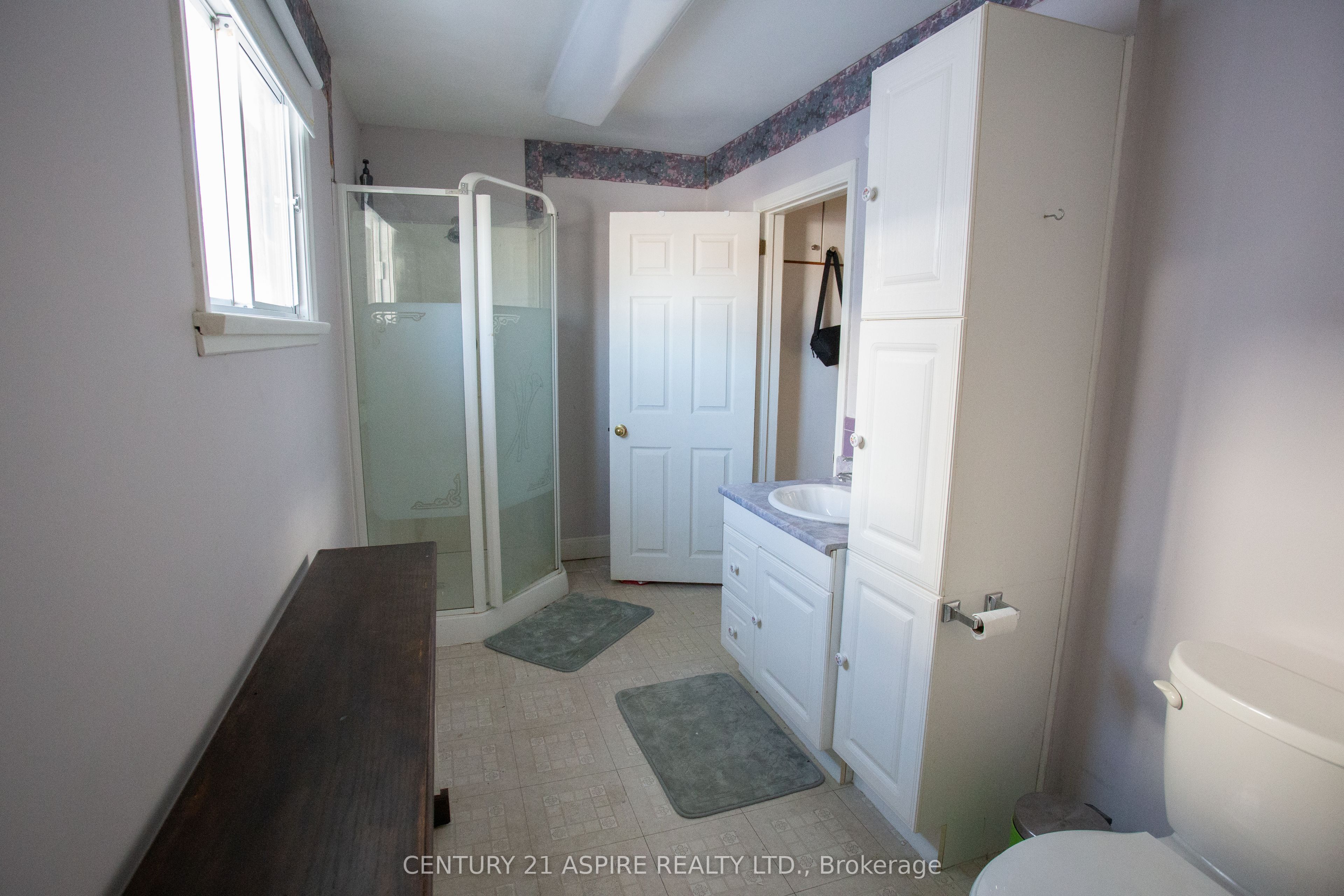 336 Trafalgar Road Property Photo 9