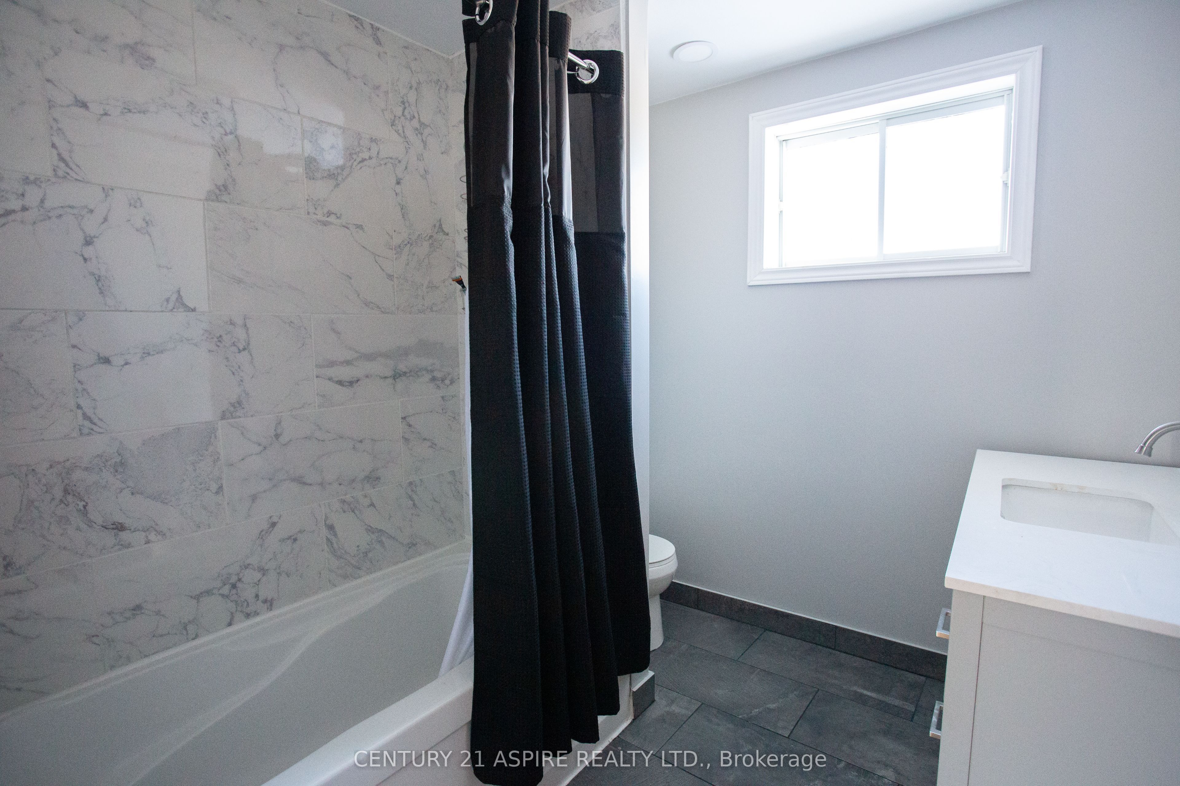 336 Trafalgar Road Property Photo 16