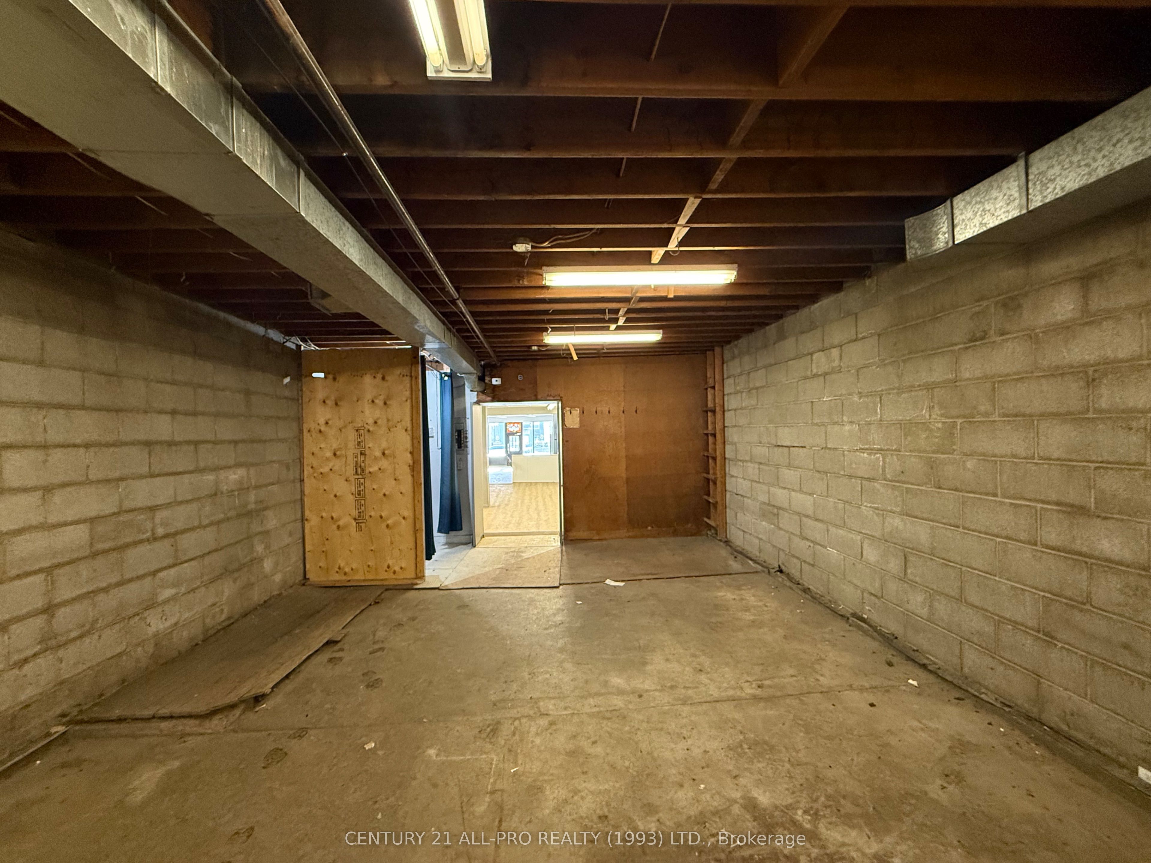 84 King Street Property Photo 12