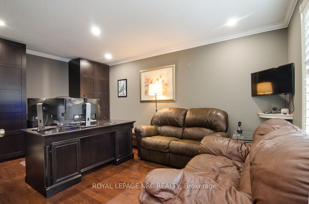 46 Millbridge Crescent Property Photo 9