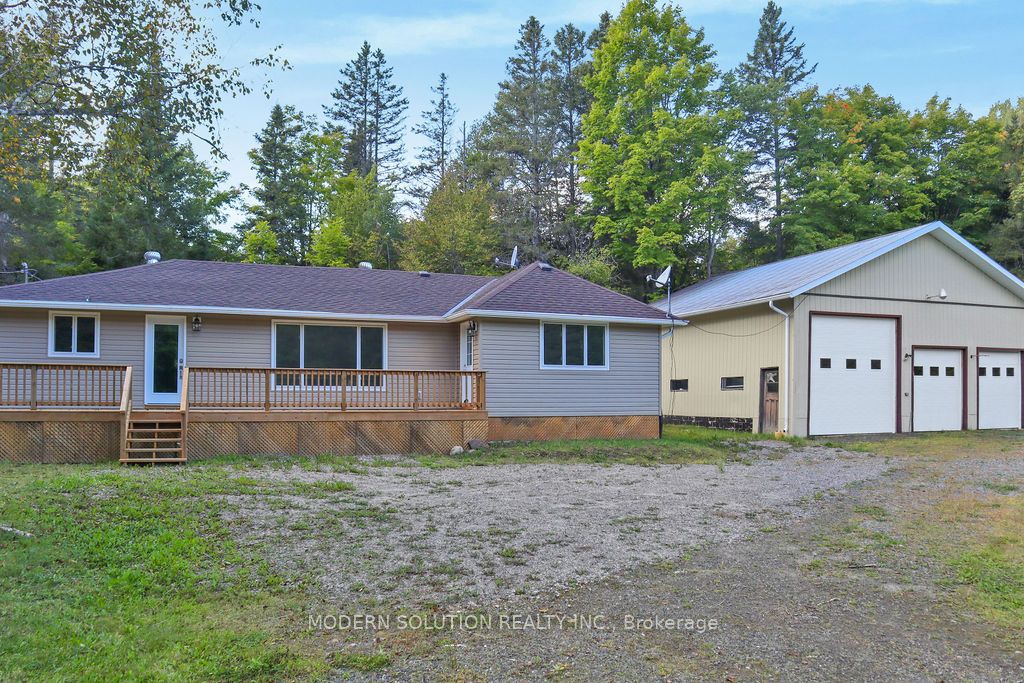 14 On-520 Property Photo 1