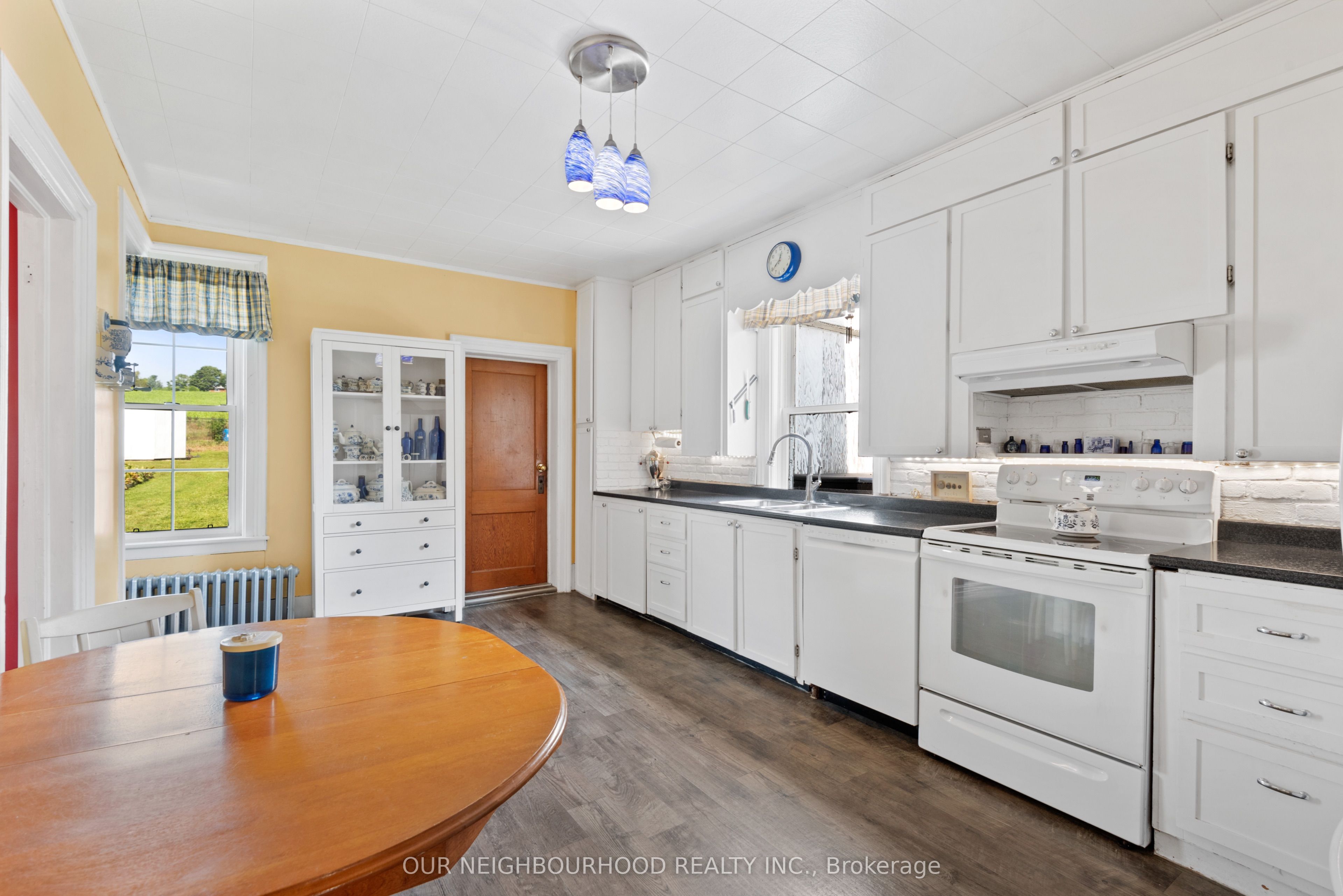 31 Church Street Property Photo 11