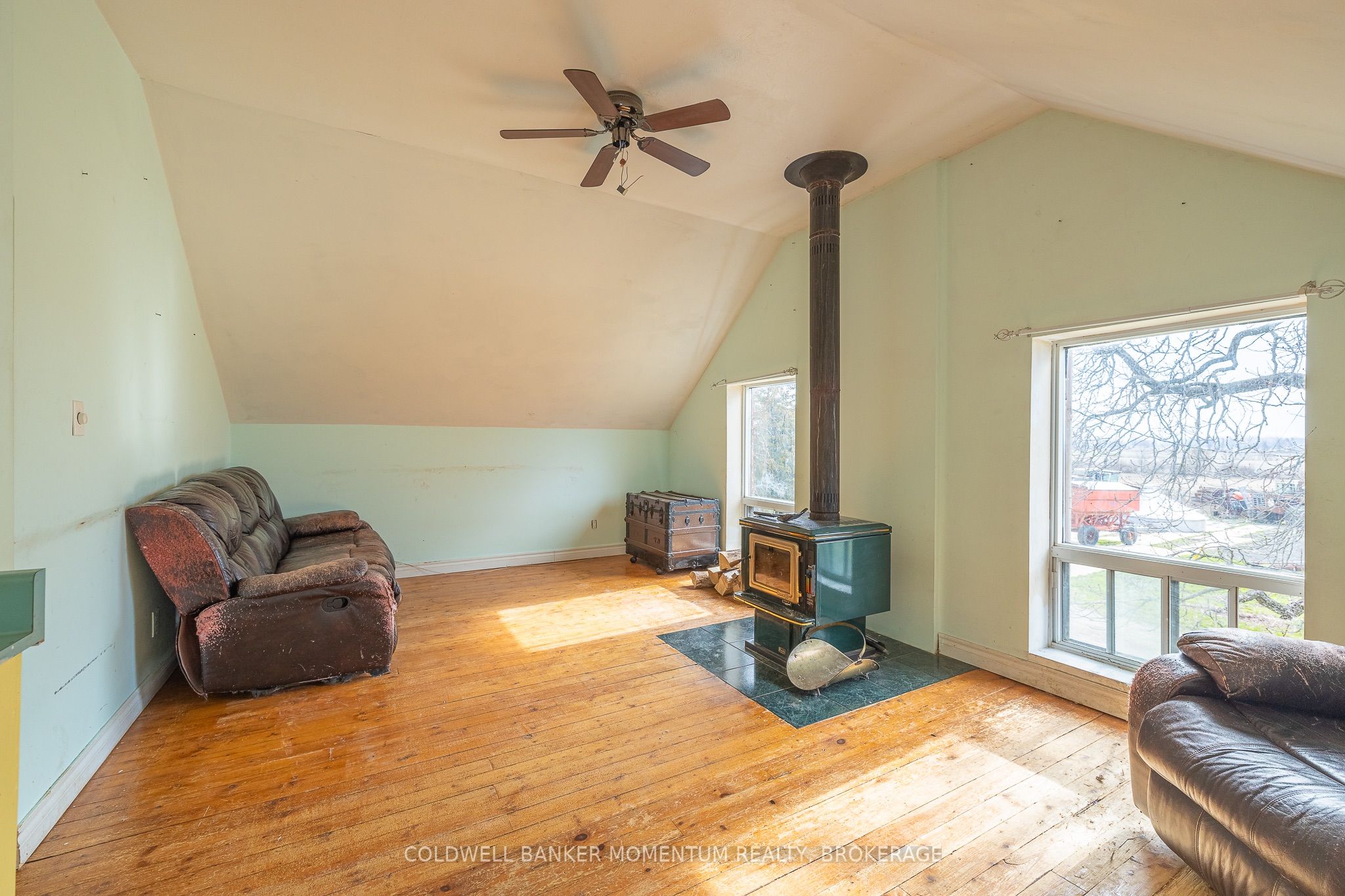 86 Feeder Lane Property Photo 21
