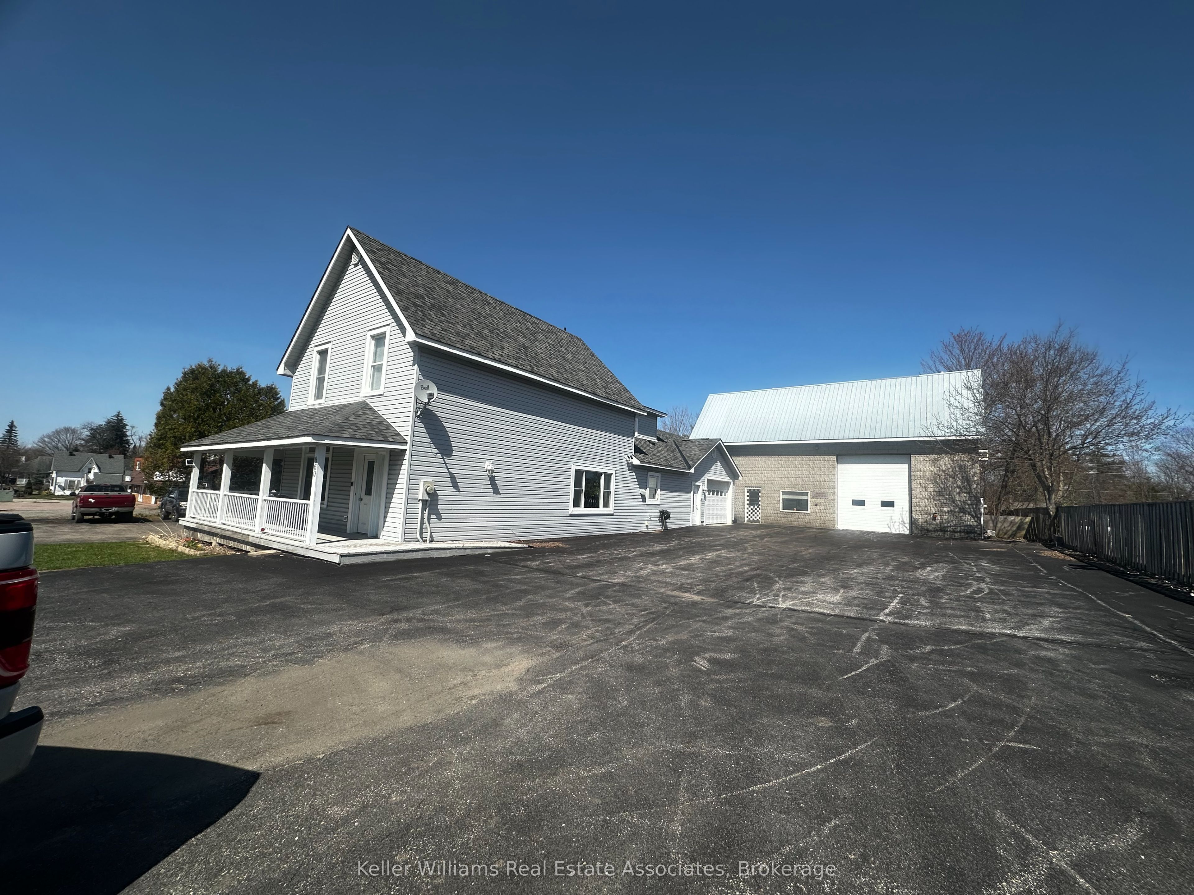 860 Muskoka Road Property Photo 1